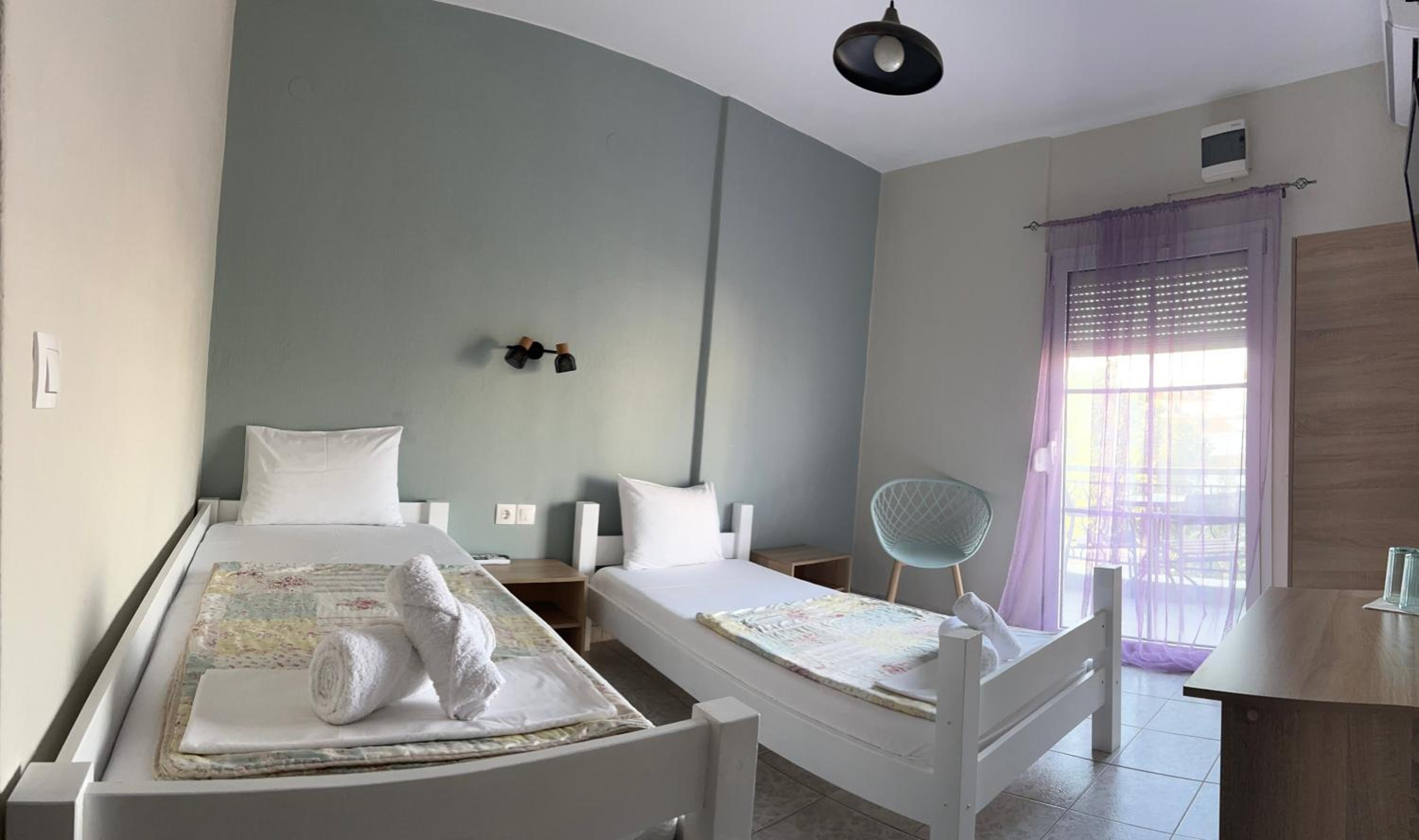 Twin Room with Balcony - Photo 1