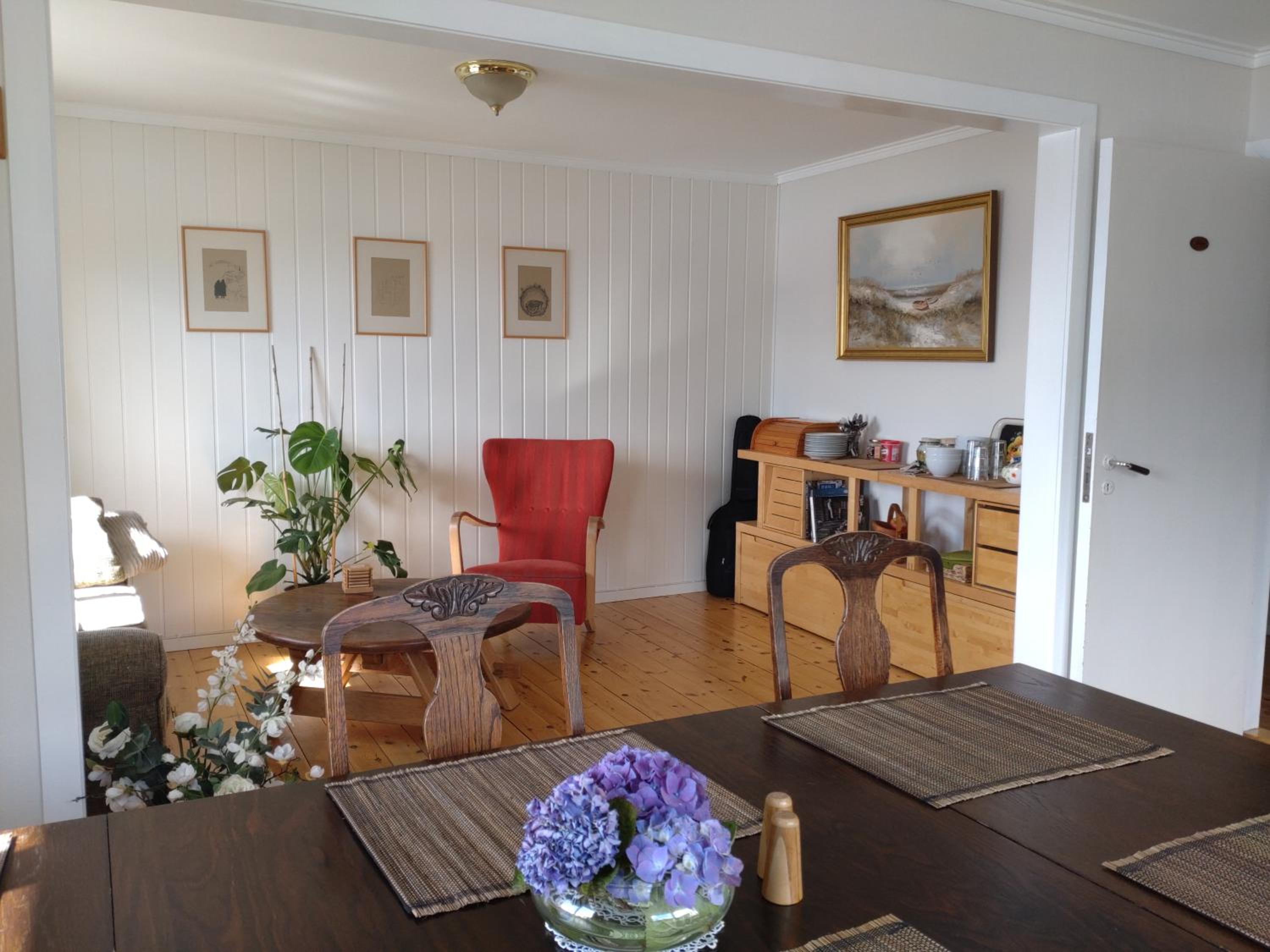 Double Room With Shared Bathroom