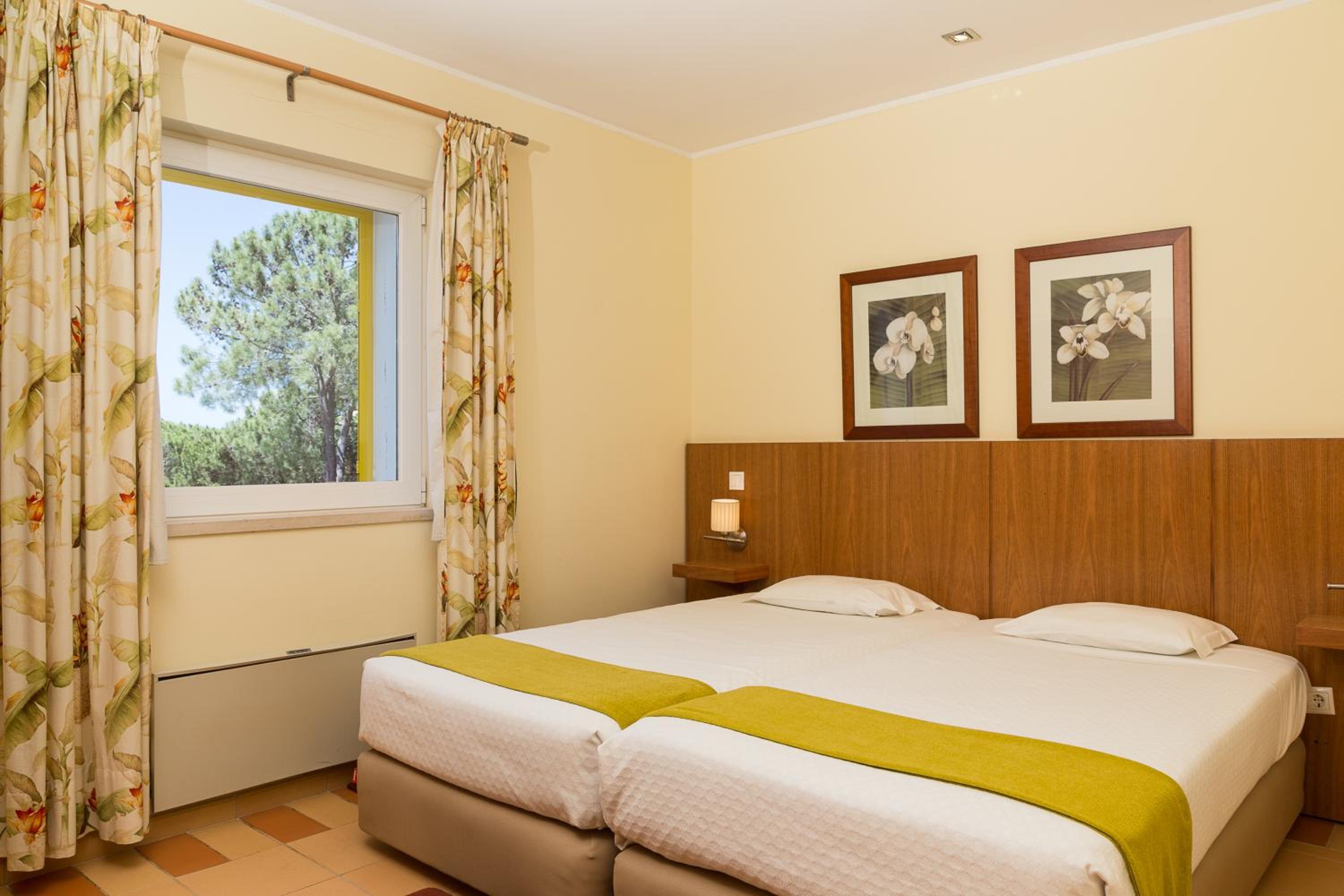 Appartamento con 1 Camera da Letto e Vista Piscina