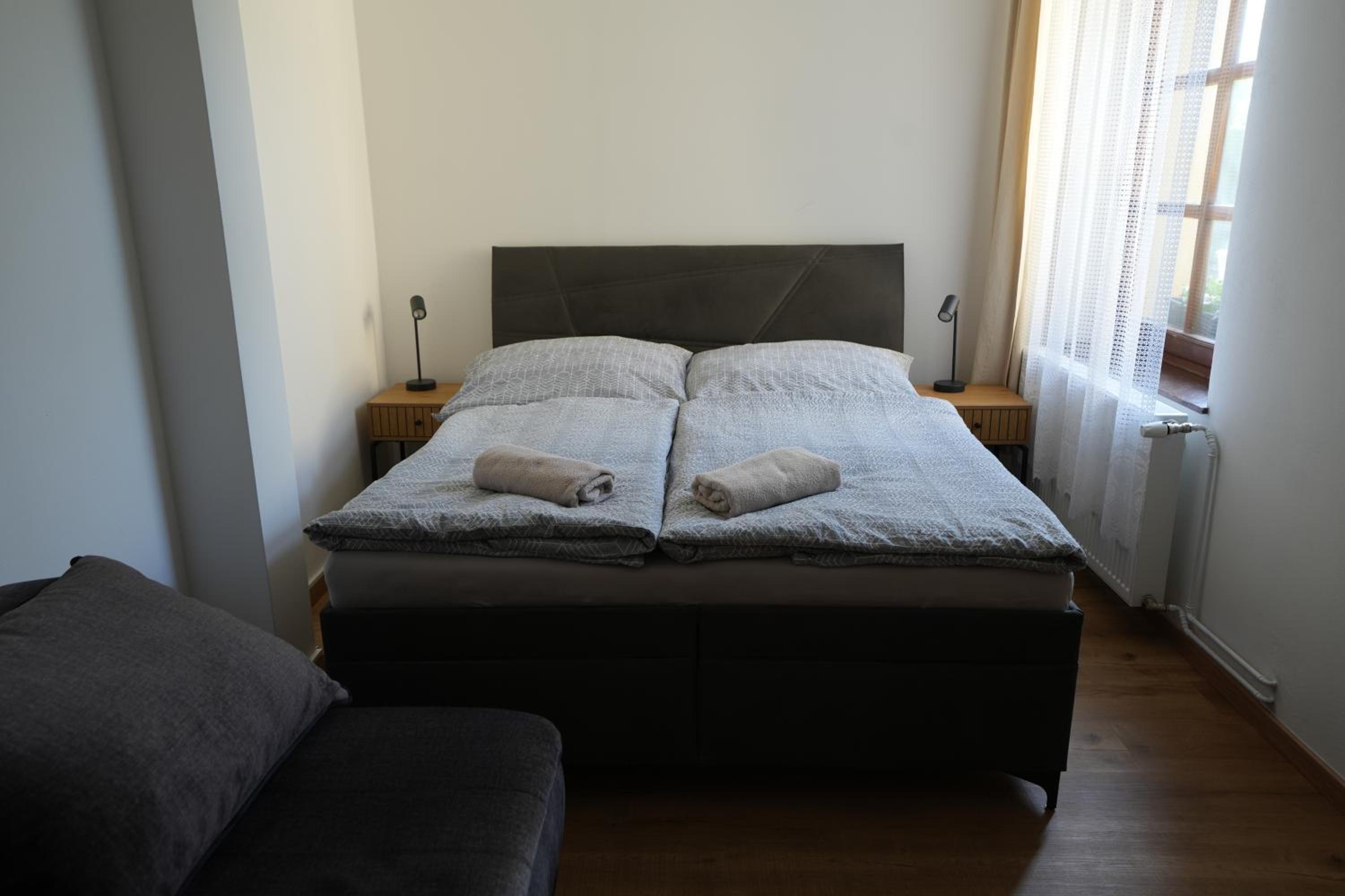 Two-Bedroom Apartment with Garden View - Photo 10