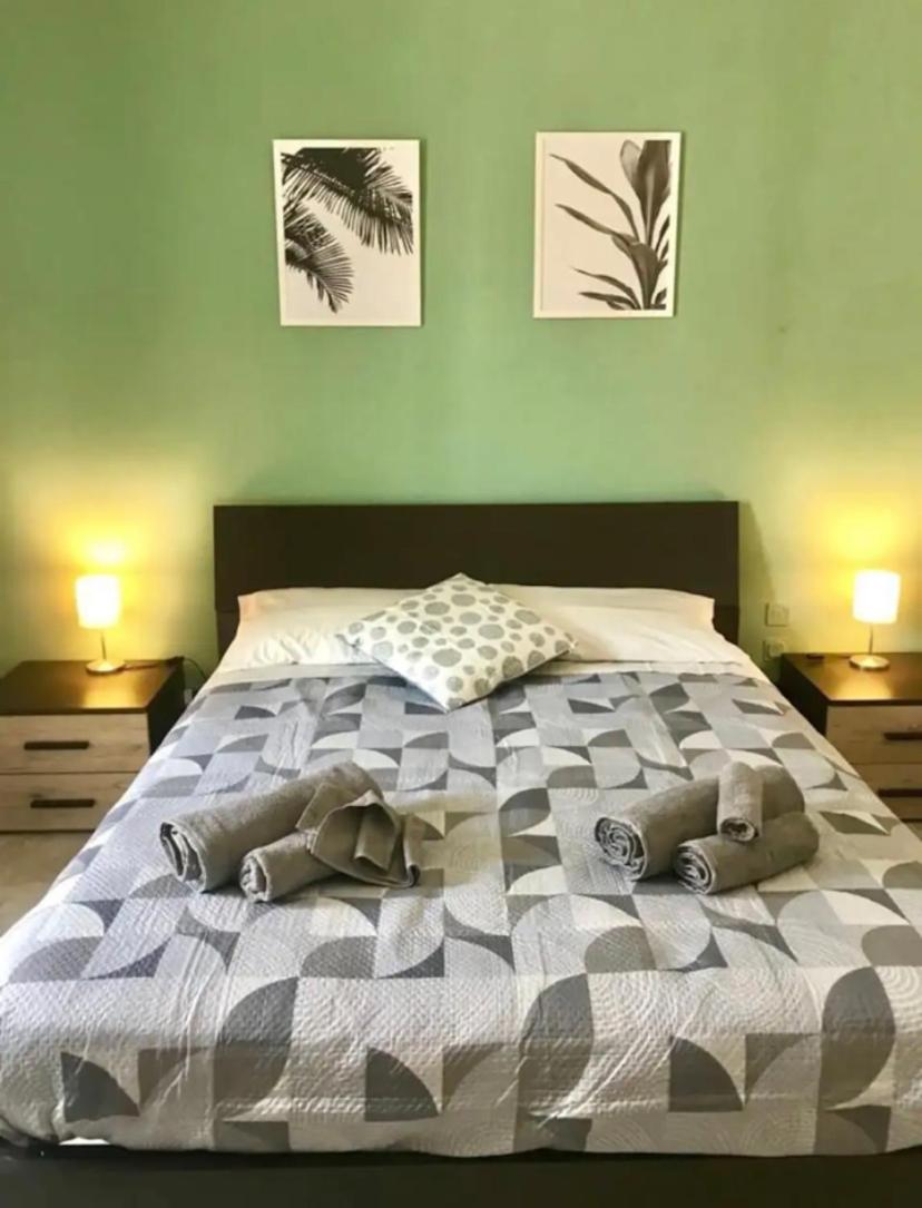 Three-Bedroom Apartment with Balcony