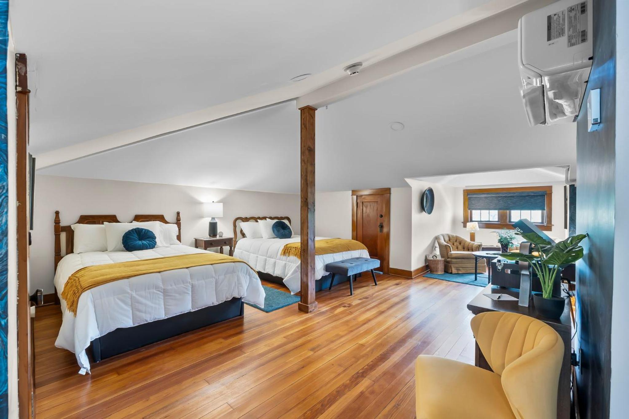 Queen Room - Photo 1