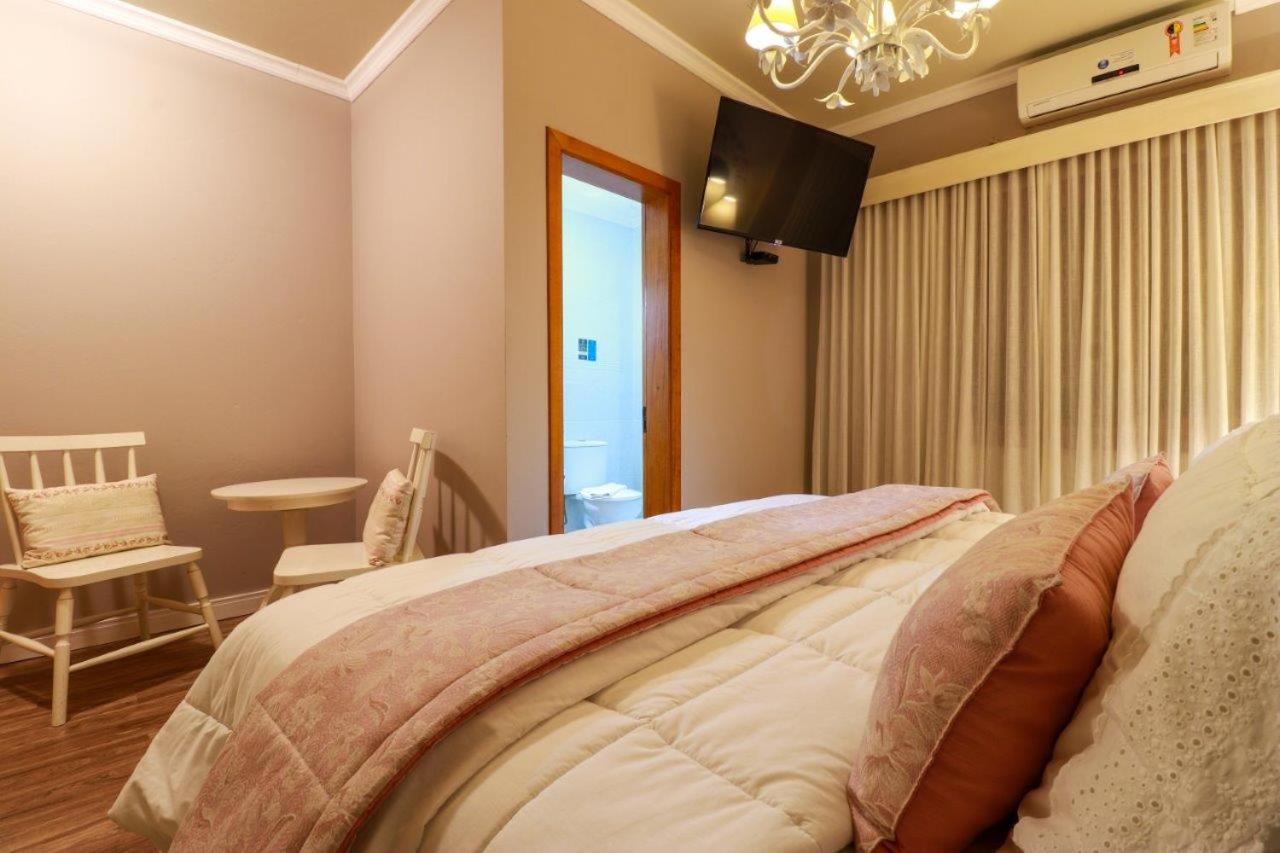 Suite with Bath photo 1