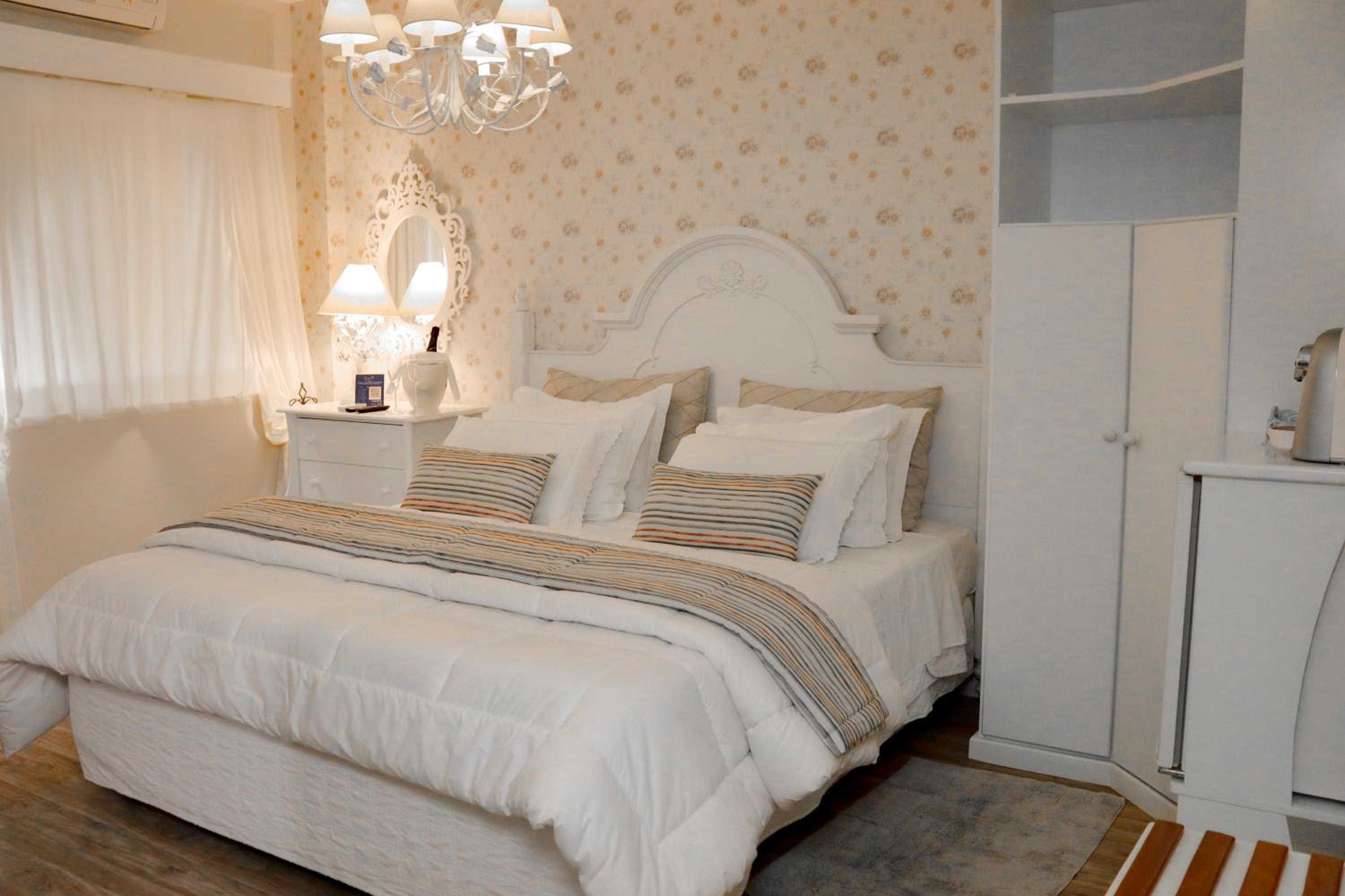 Suite with Bath photo 3