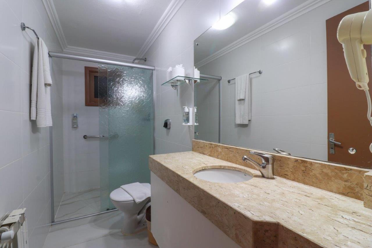 Standard Double or Twin Room photo 3