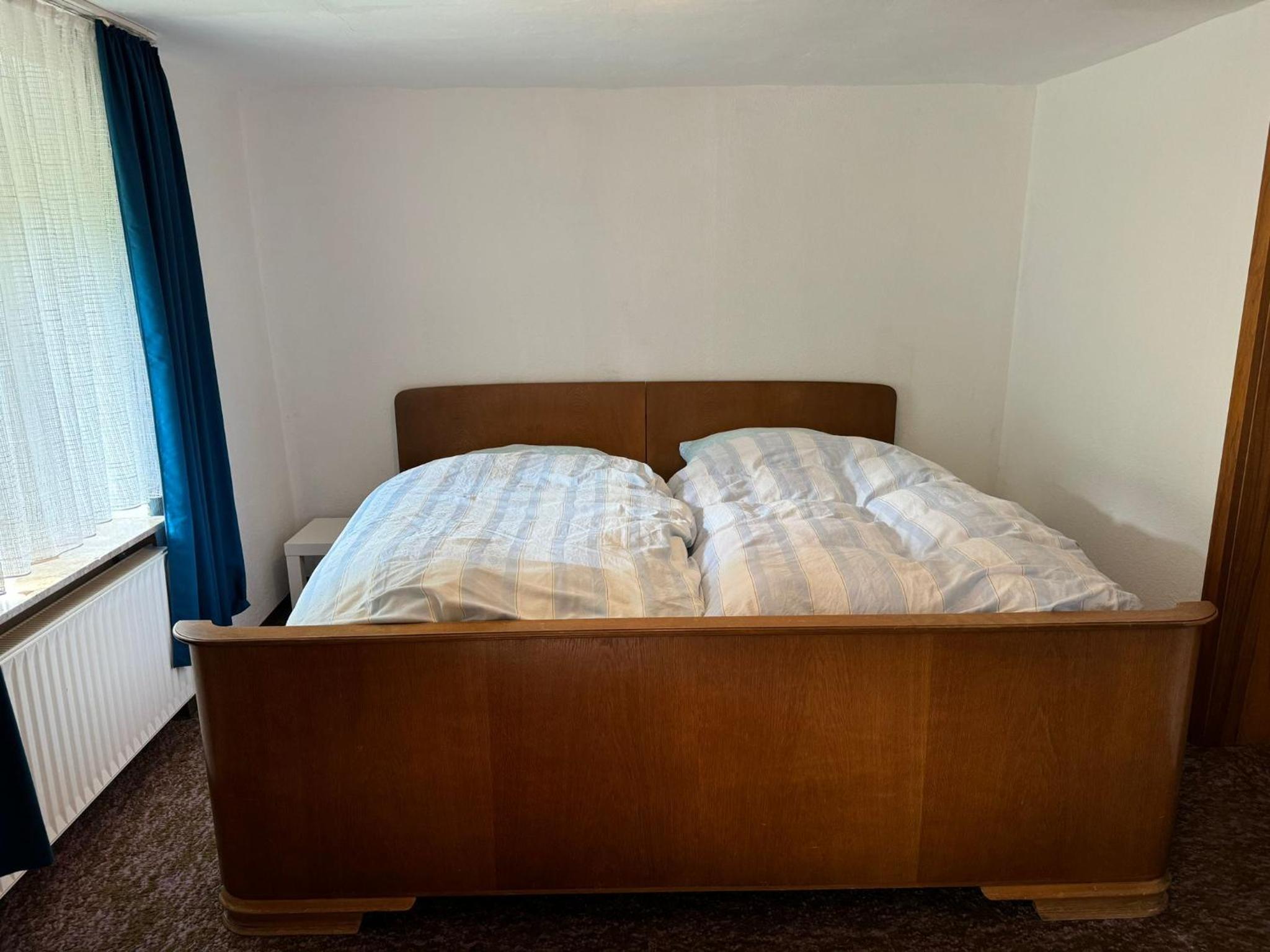 Three-Bedroom House photo 3