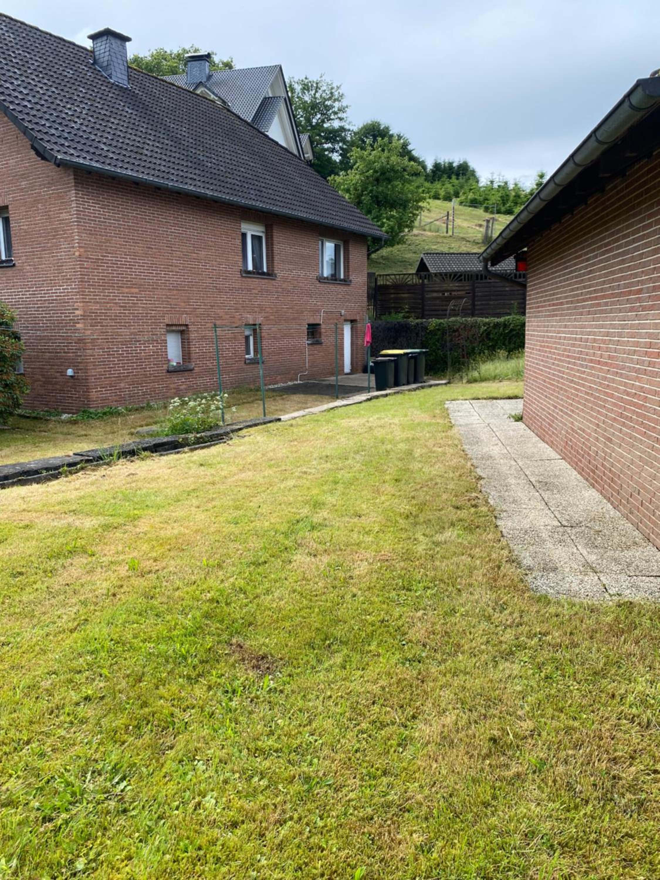 Three-Bedroom House photo 2