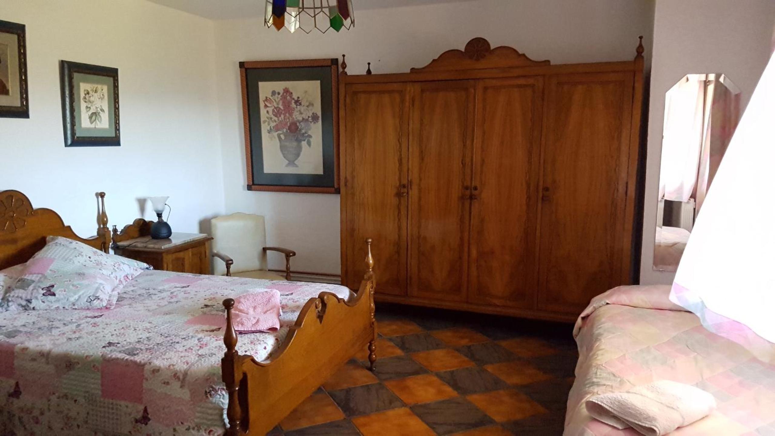Casa de cuatro habitaciones