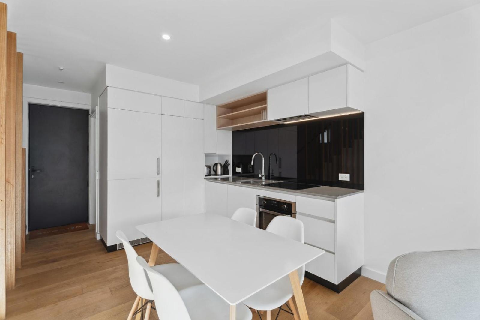 Apartment photo 2