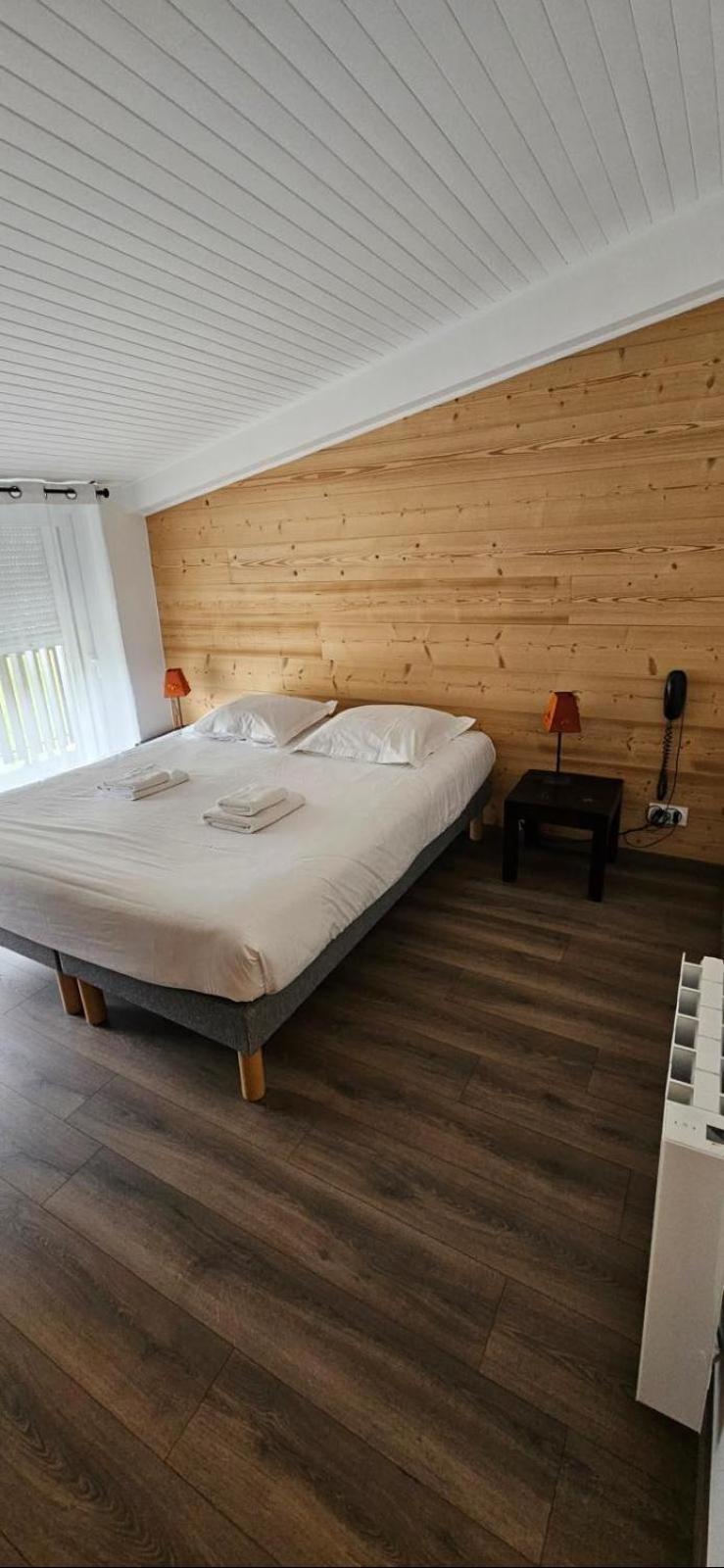 Standard Double Room with Street View