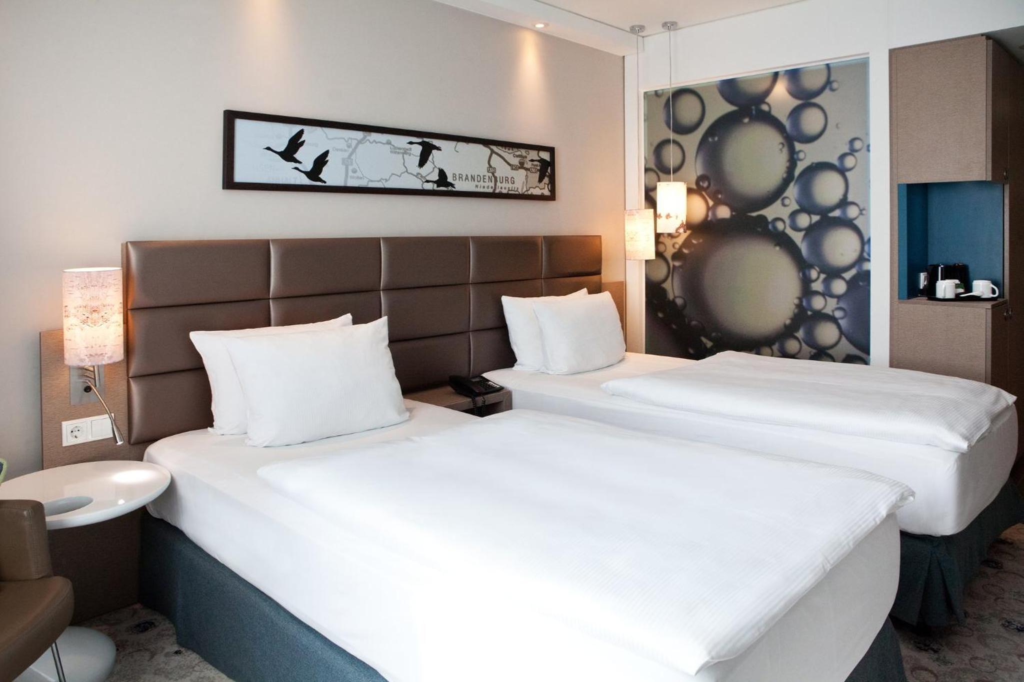 Standard Room with Two Single Beds - Photo 7