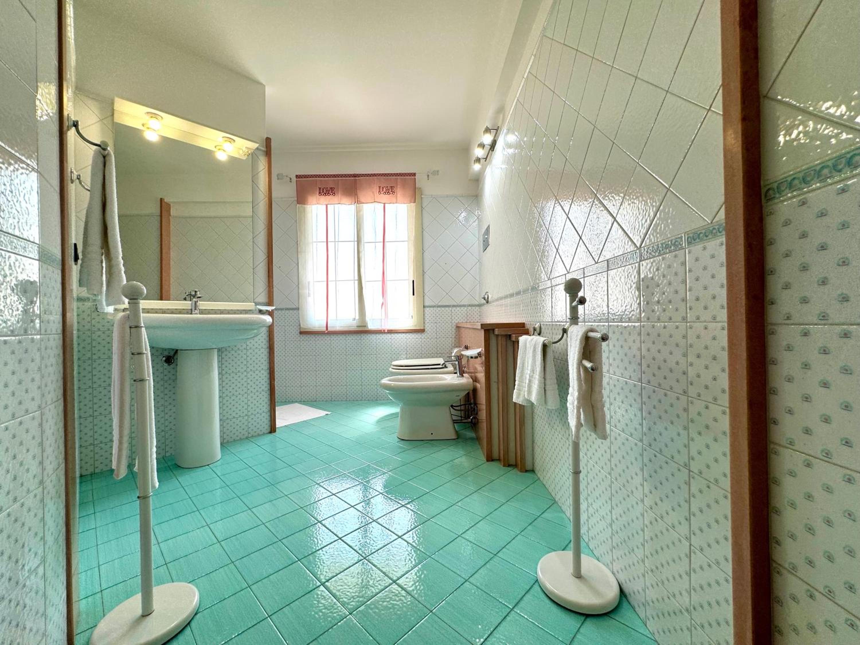 Triple Room with Private Bathroom photo 2
