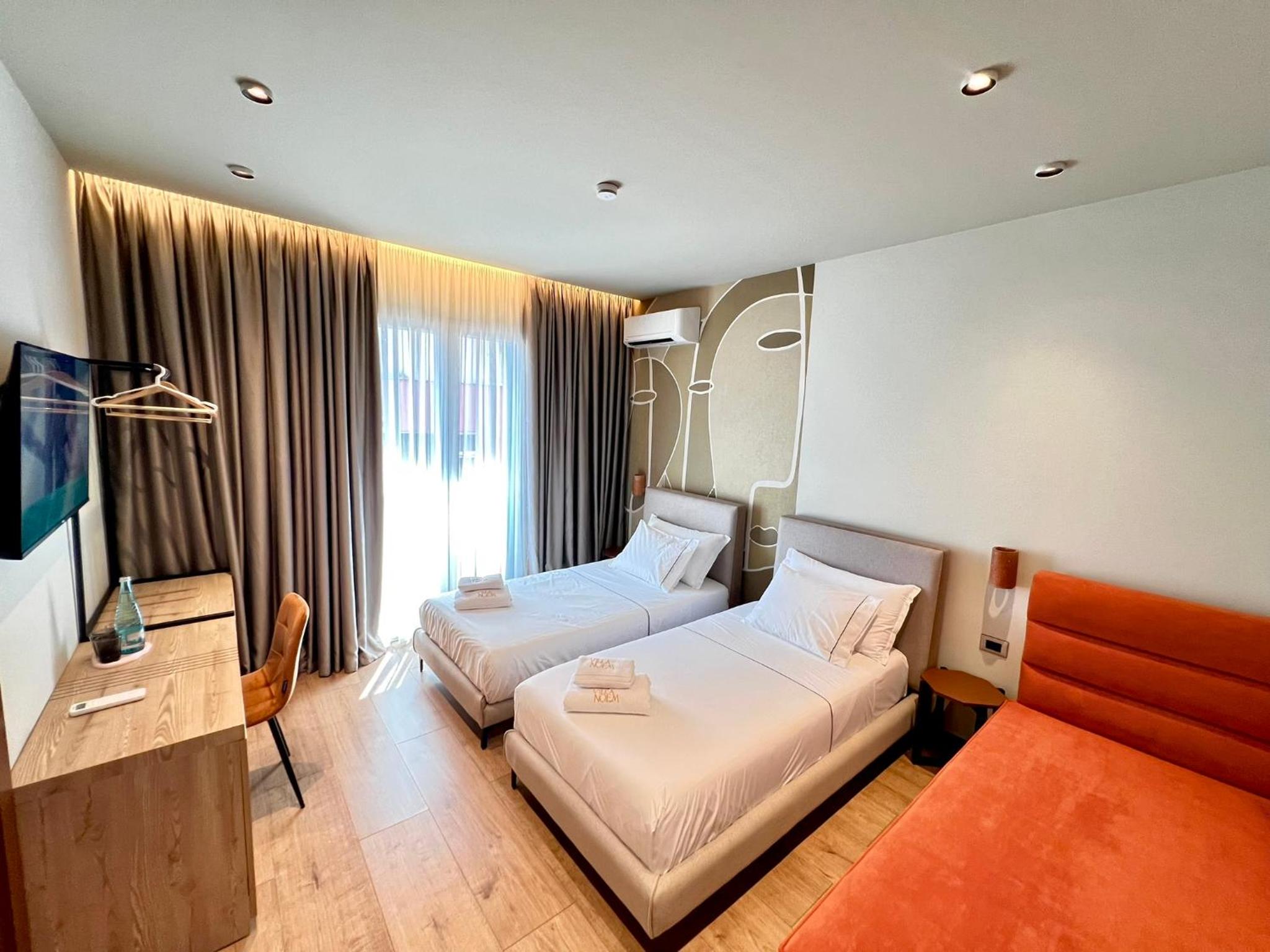 Deluxe Triple Room photo 1