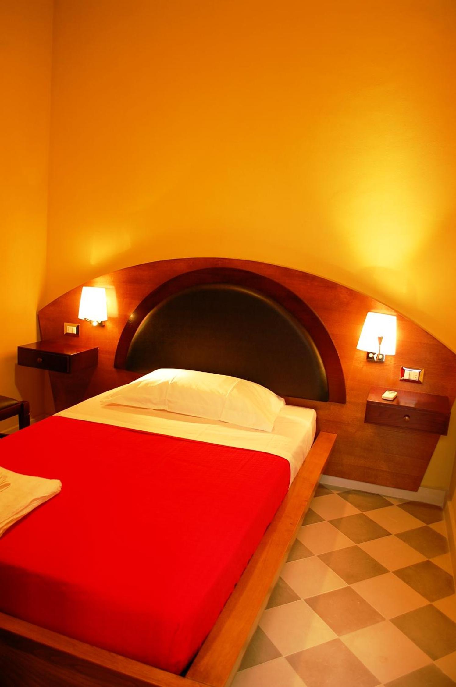 Single Room photo 3