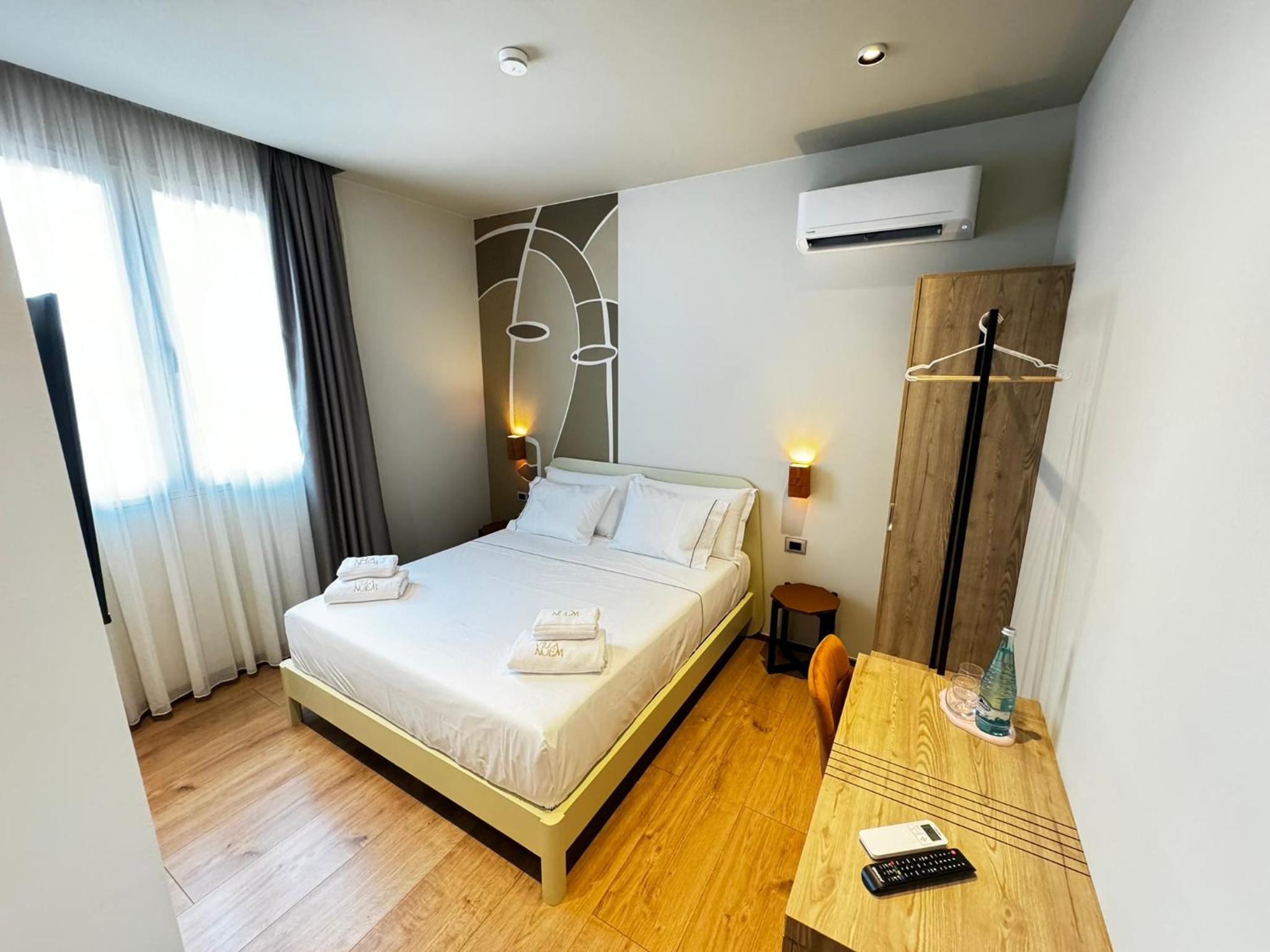 Deluxe Double Room photo 2
