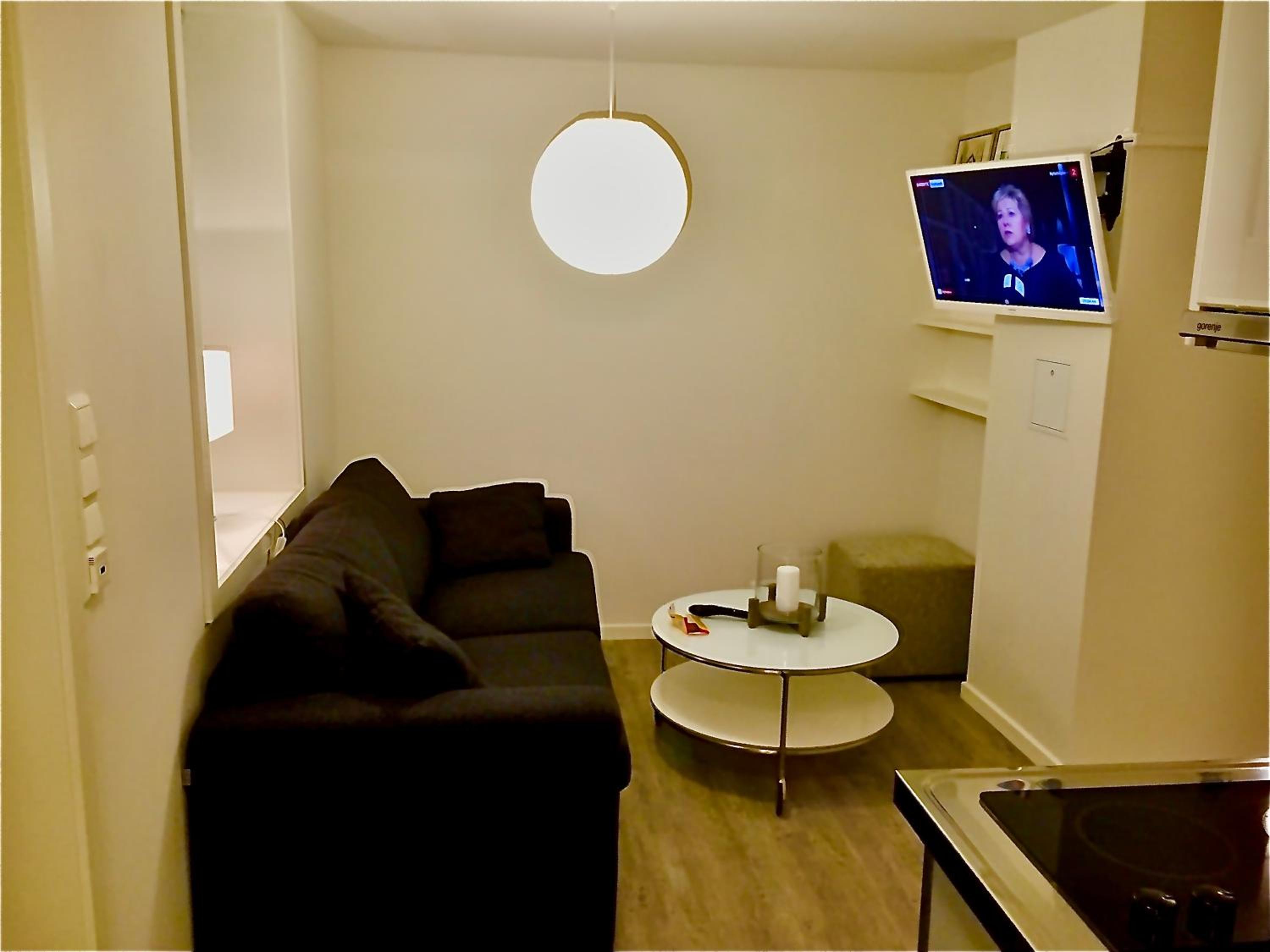 One-Bedroom Apartment photo 1