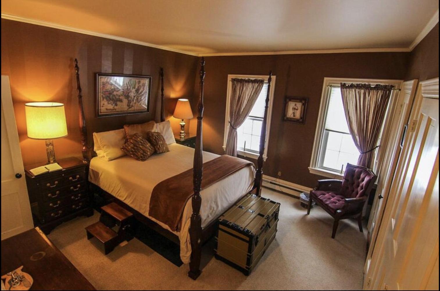 Queen Room