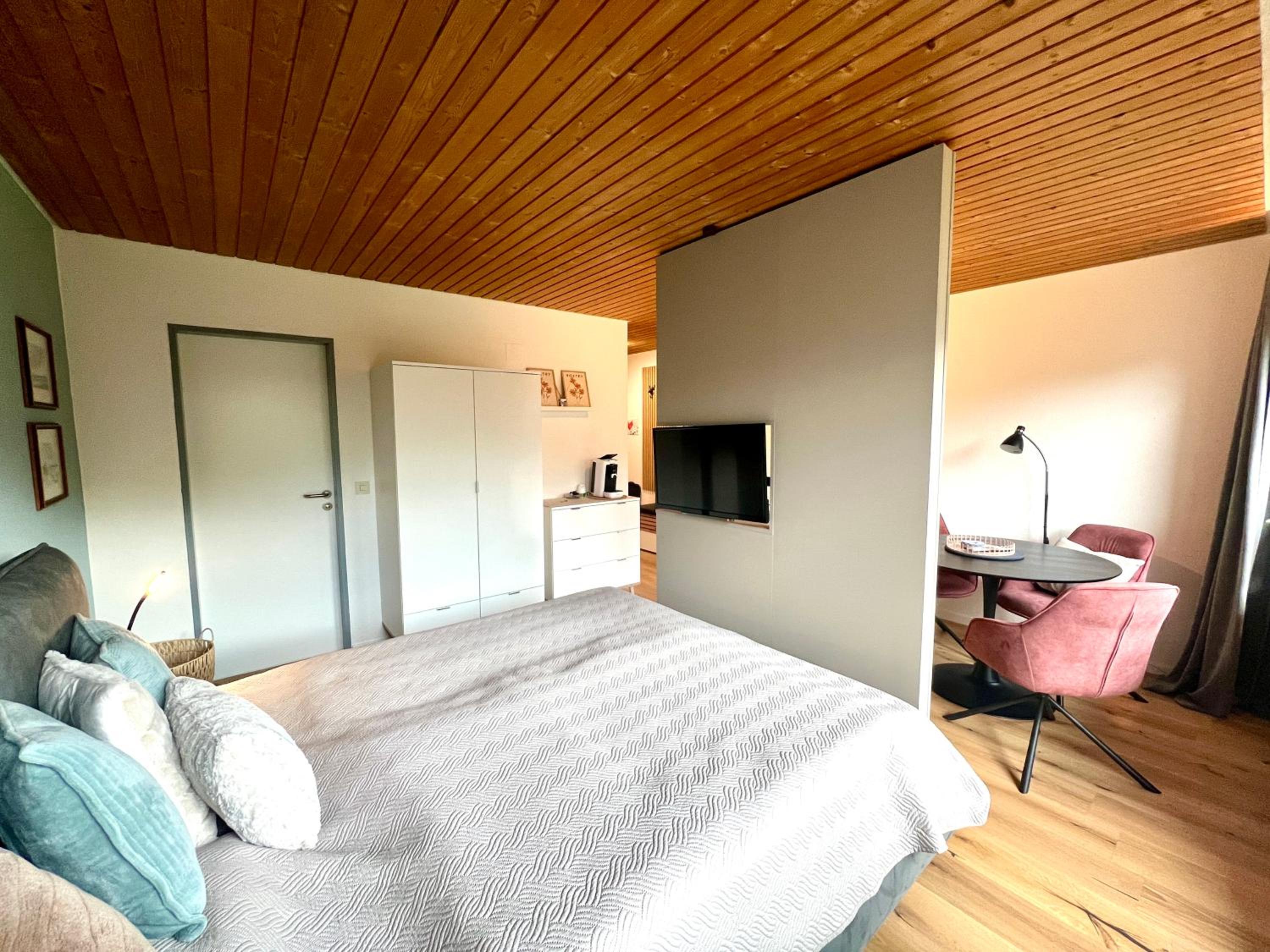 Apartment with Mountain View photo 3