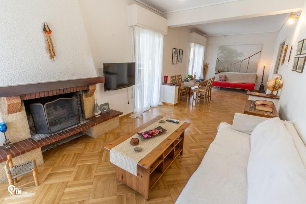 Deluxe Double Or Twin Room With City View