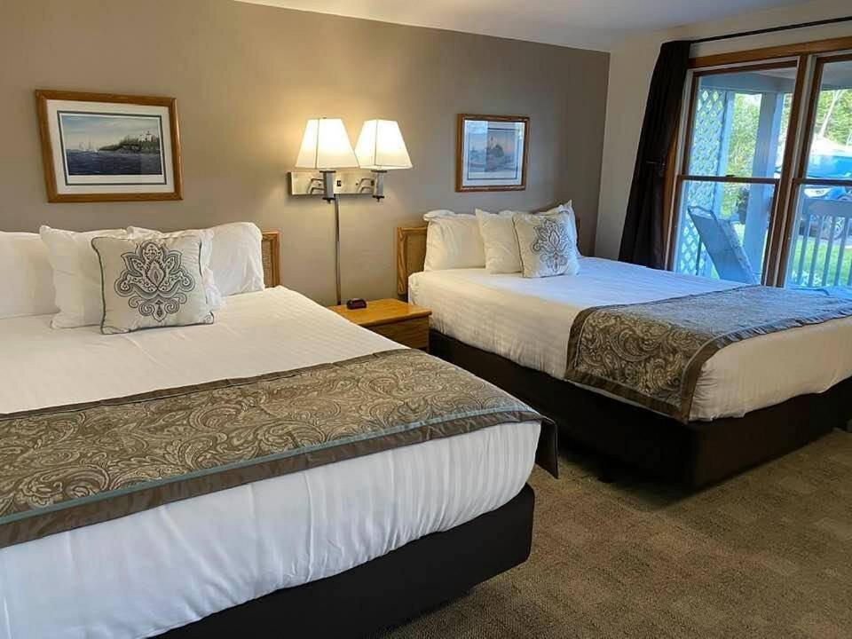 Queen Room photo 1
