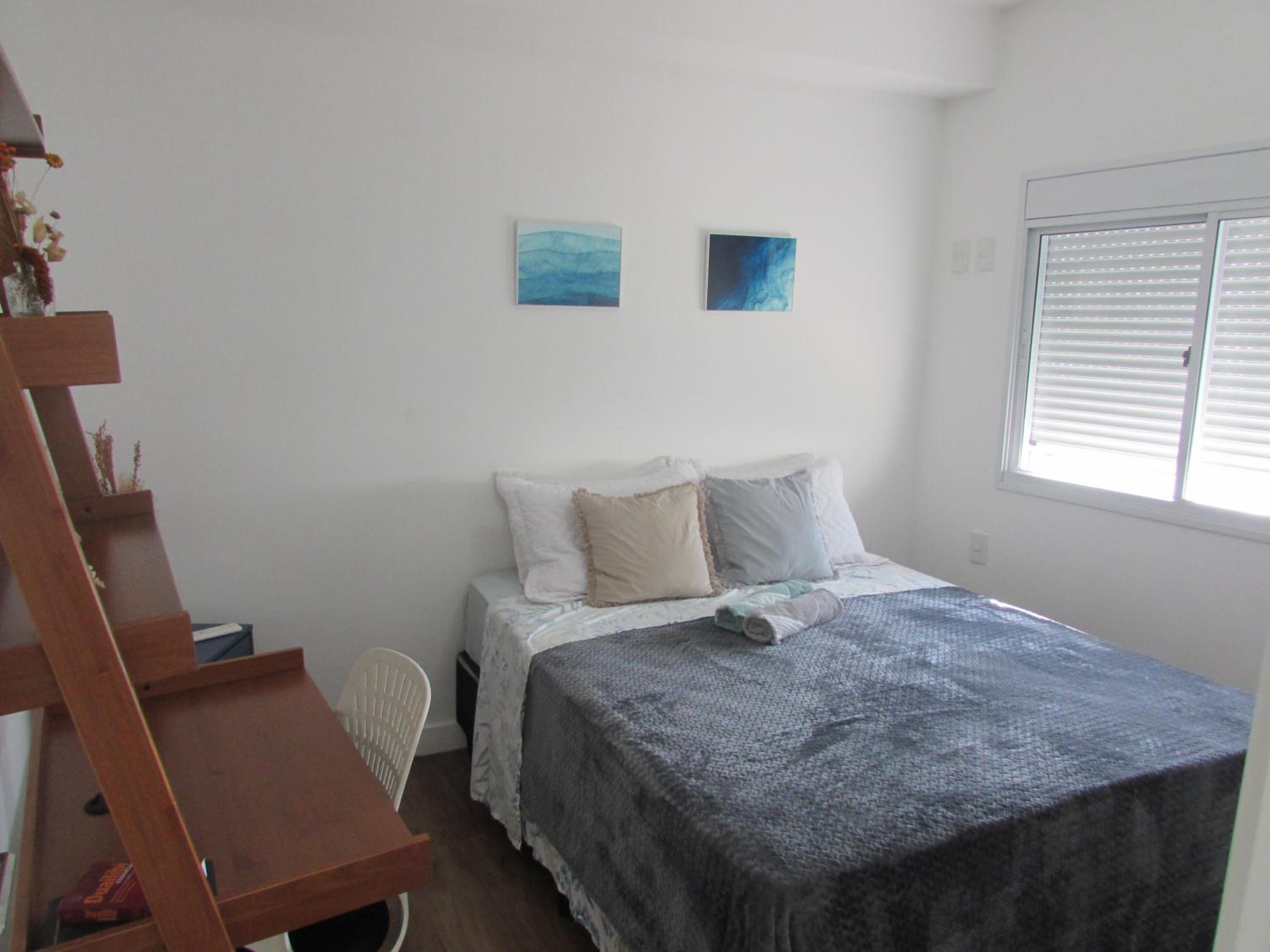 Deluxe One-Bedroom Apartment With City View