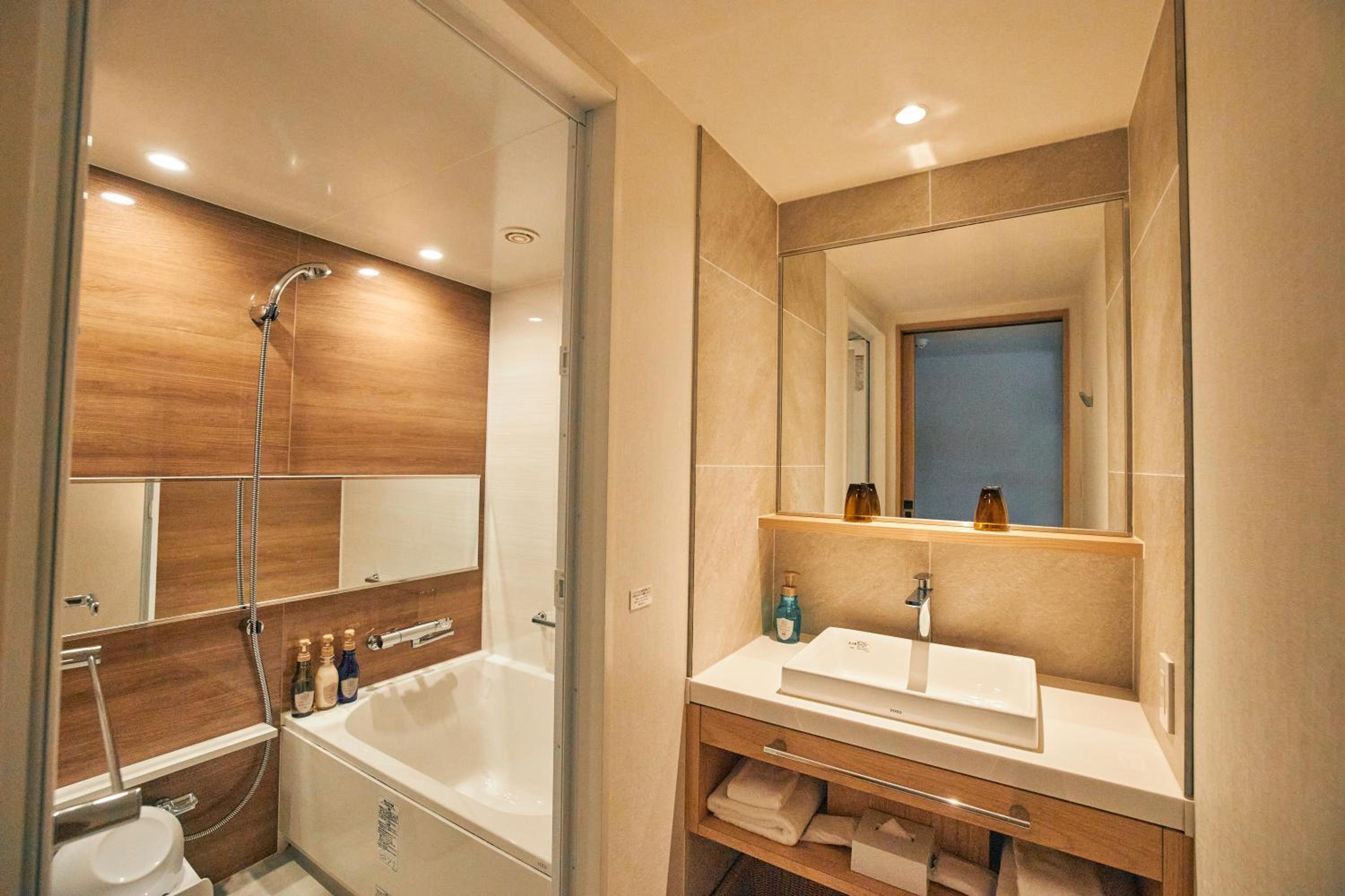 Premier Twin Room - Non-Smoking - Photo 3