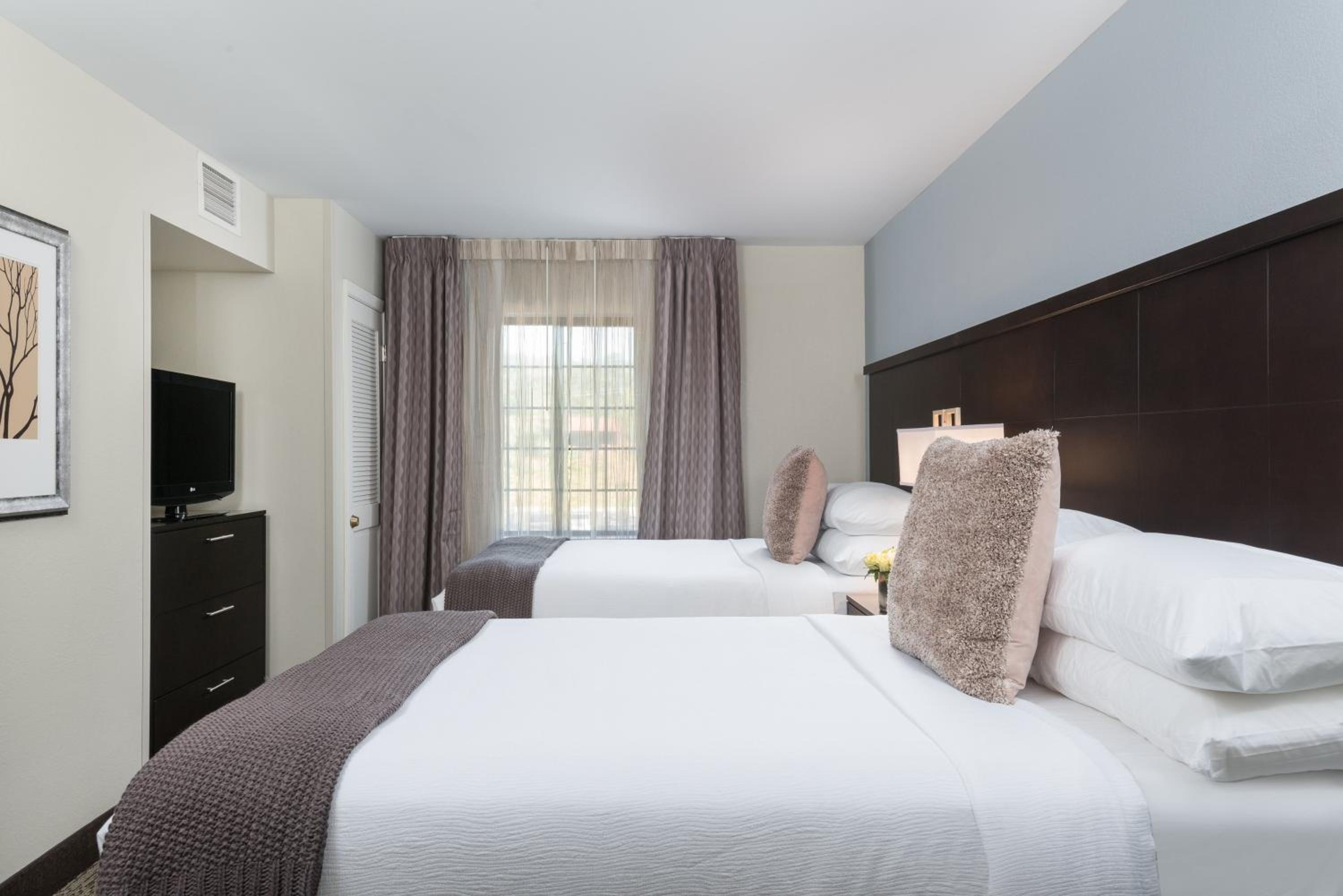 One-Bedroom Double Suite with Two Double Beds - Photo 3