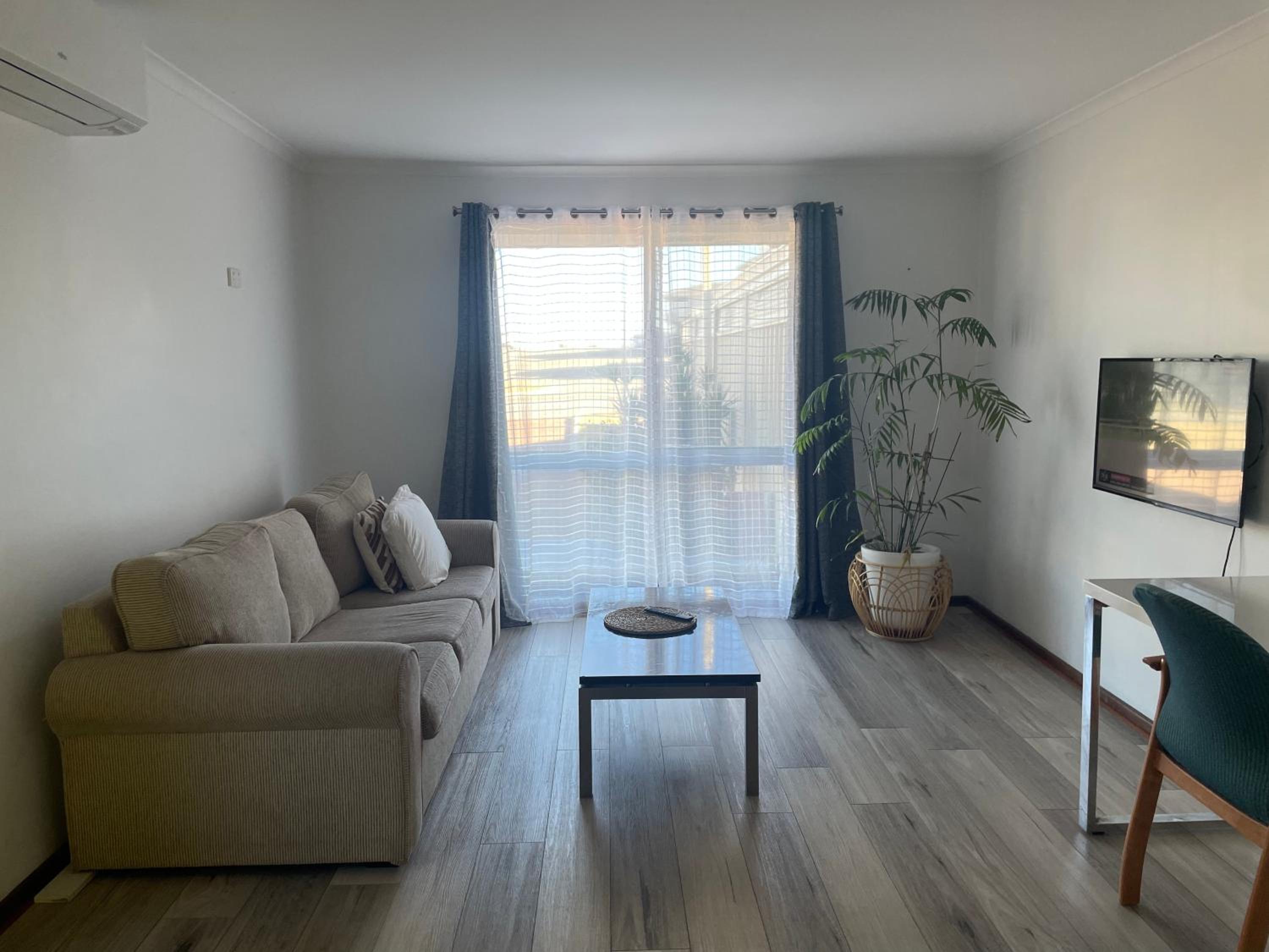 Two-Bedroom House photo 2
