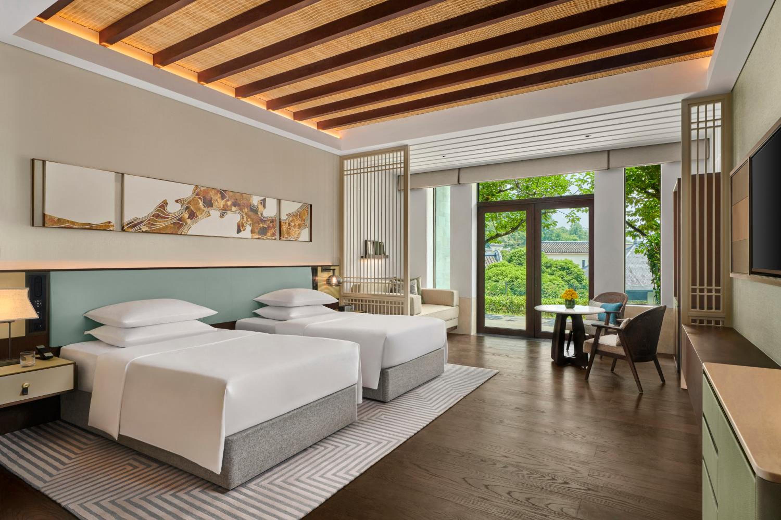 Deluxe Twin Room with Garden View photo 1