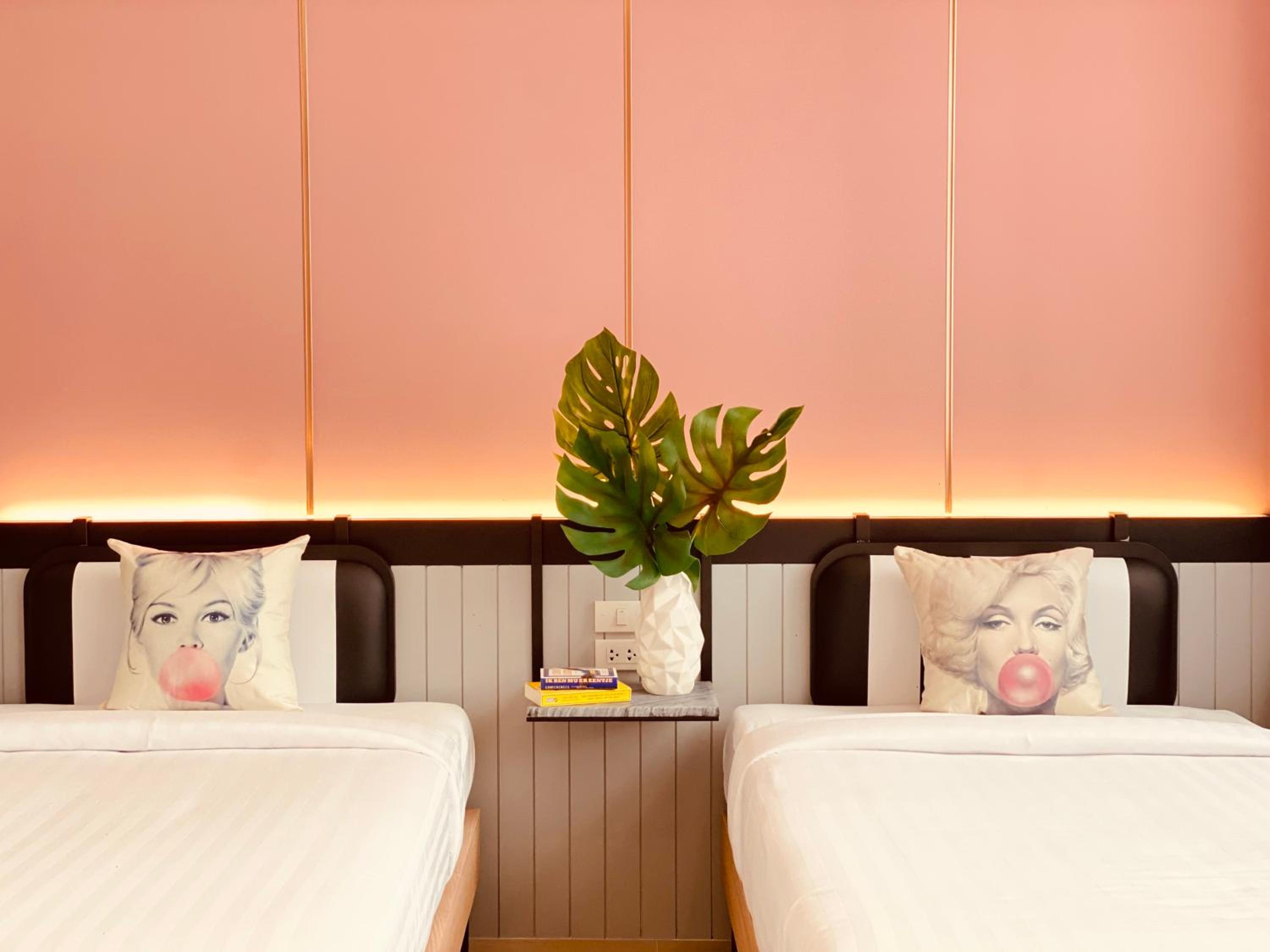 Deluxe Twin Room photo 3