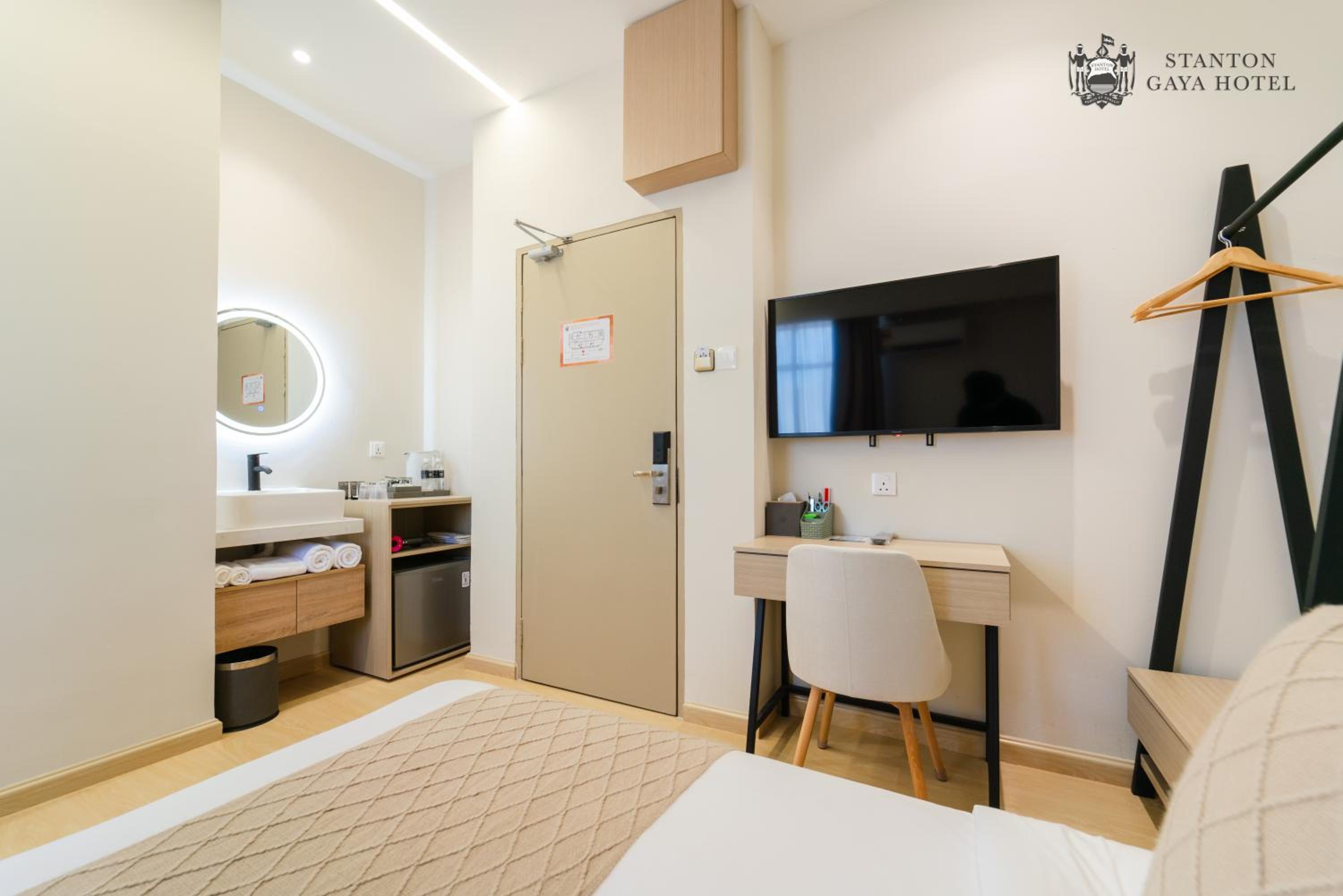 Standard Twin Room - Photo 5