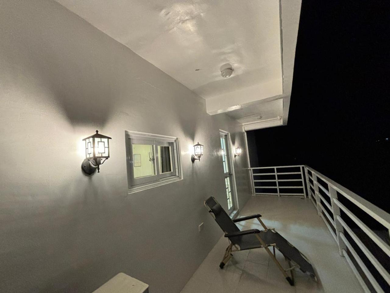Deluxe Suite with Sea View photo 2
