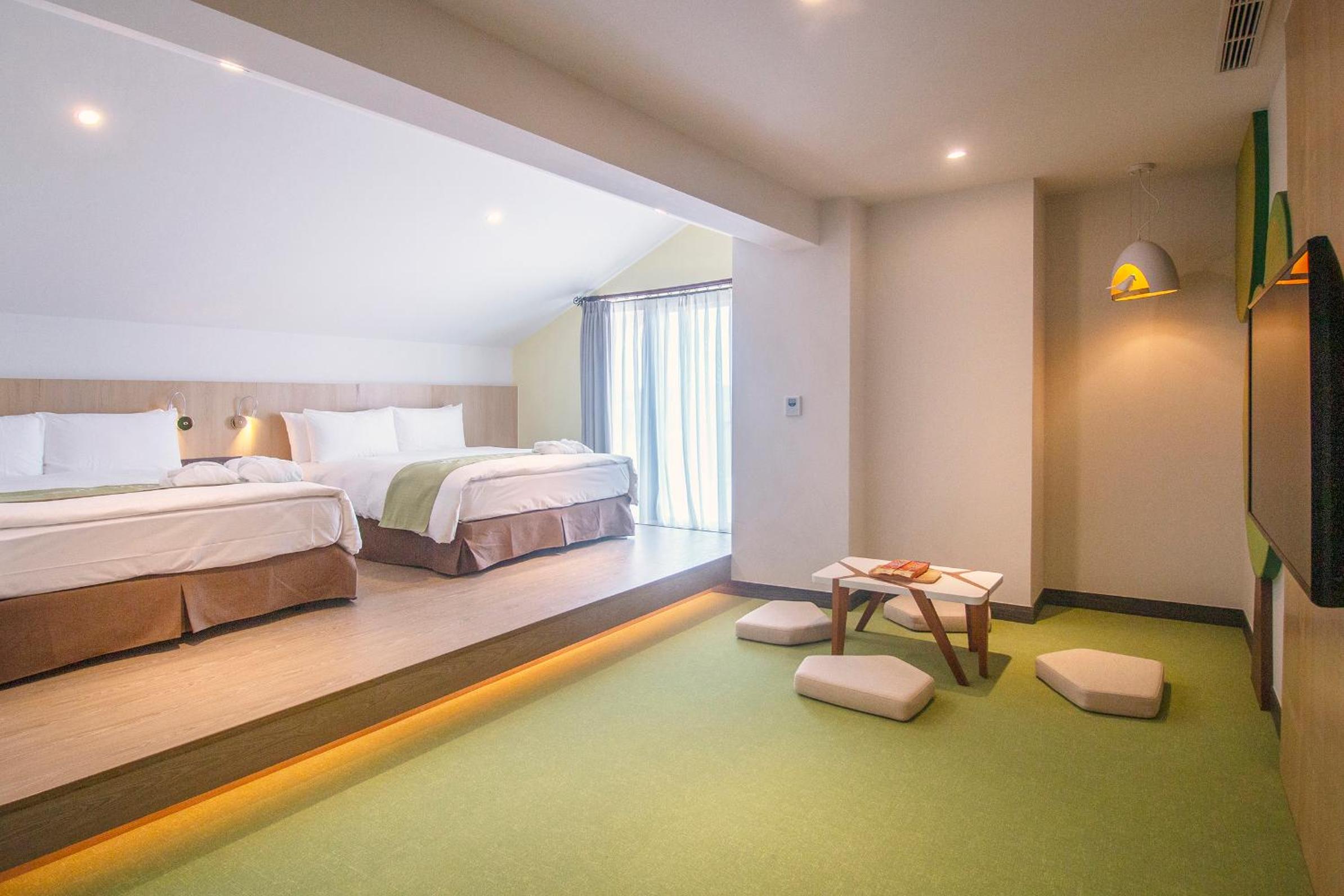 Deluxe Quadruple Room - Photo 6