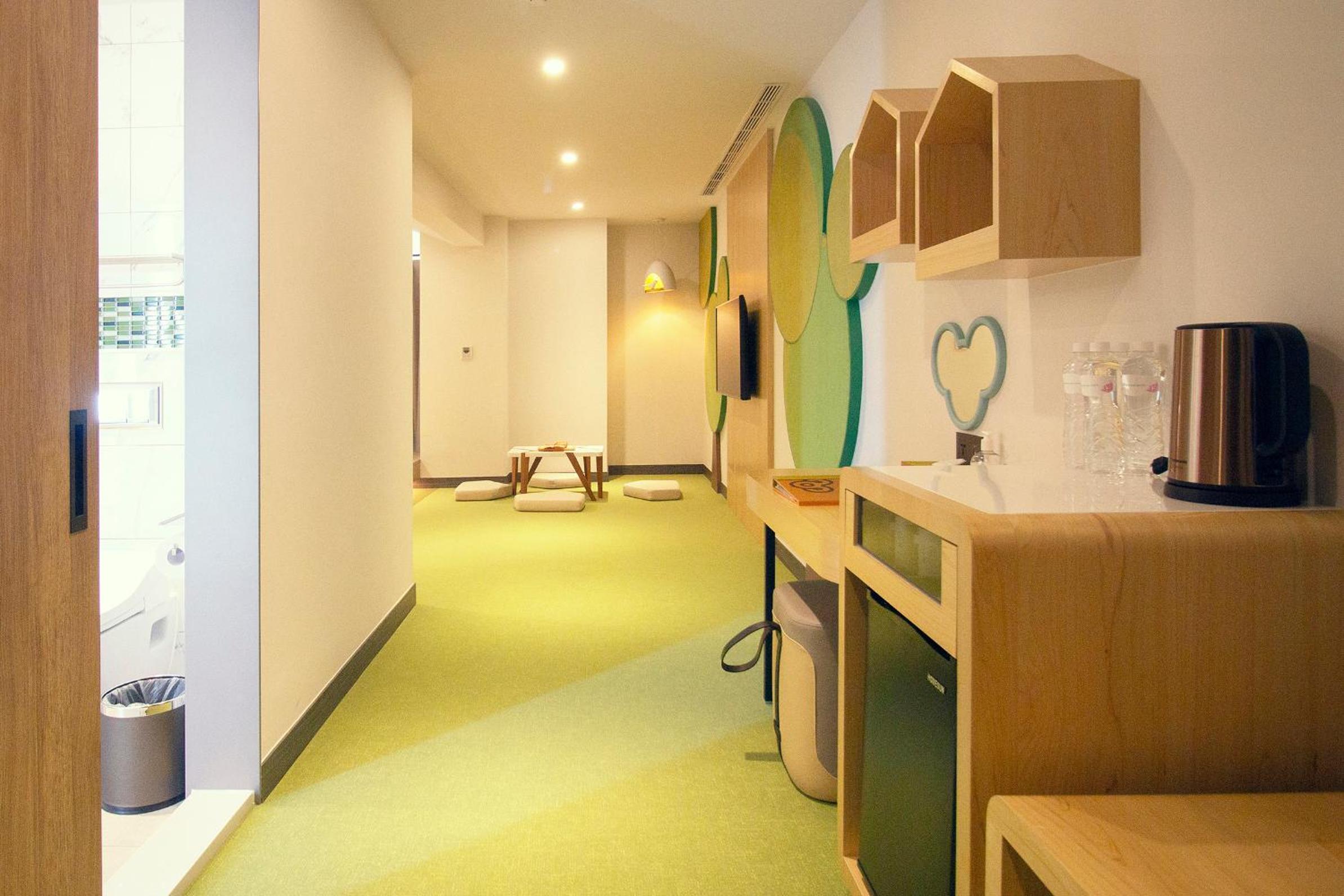Deluxe Quadruple Room - Photo 5