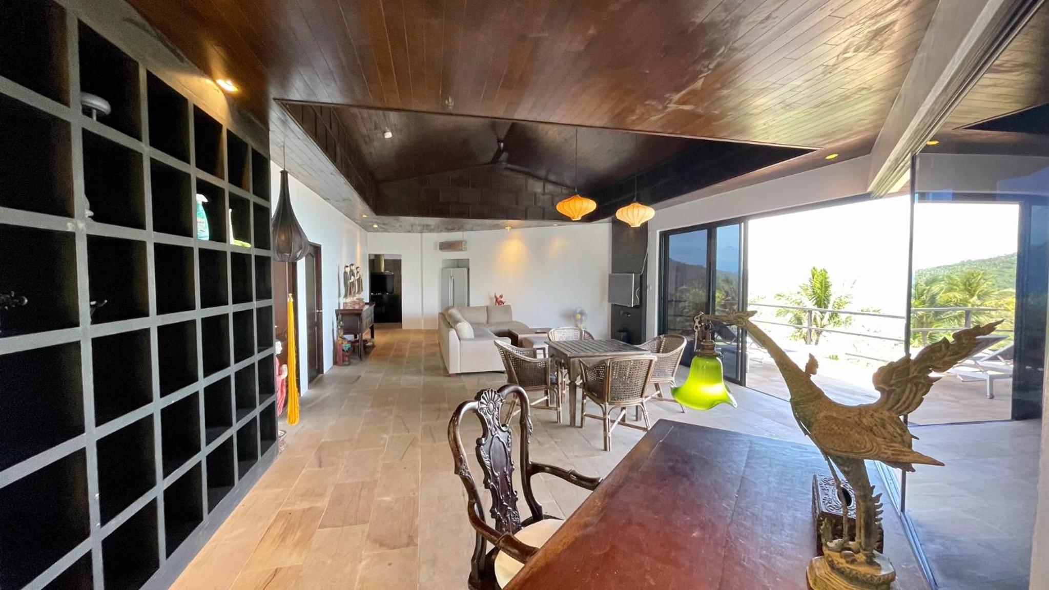 Villa com Piscina Privada