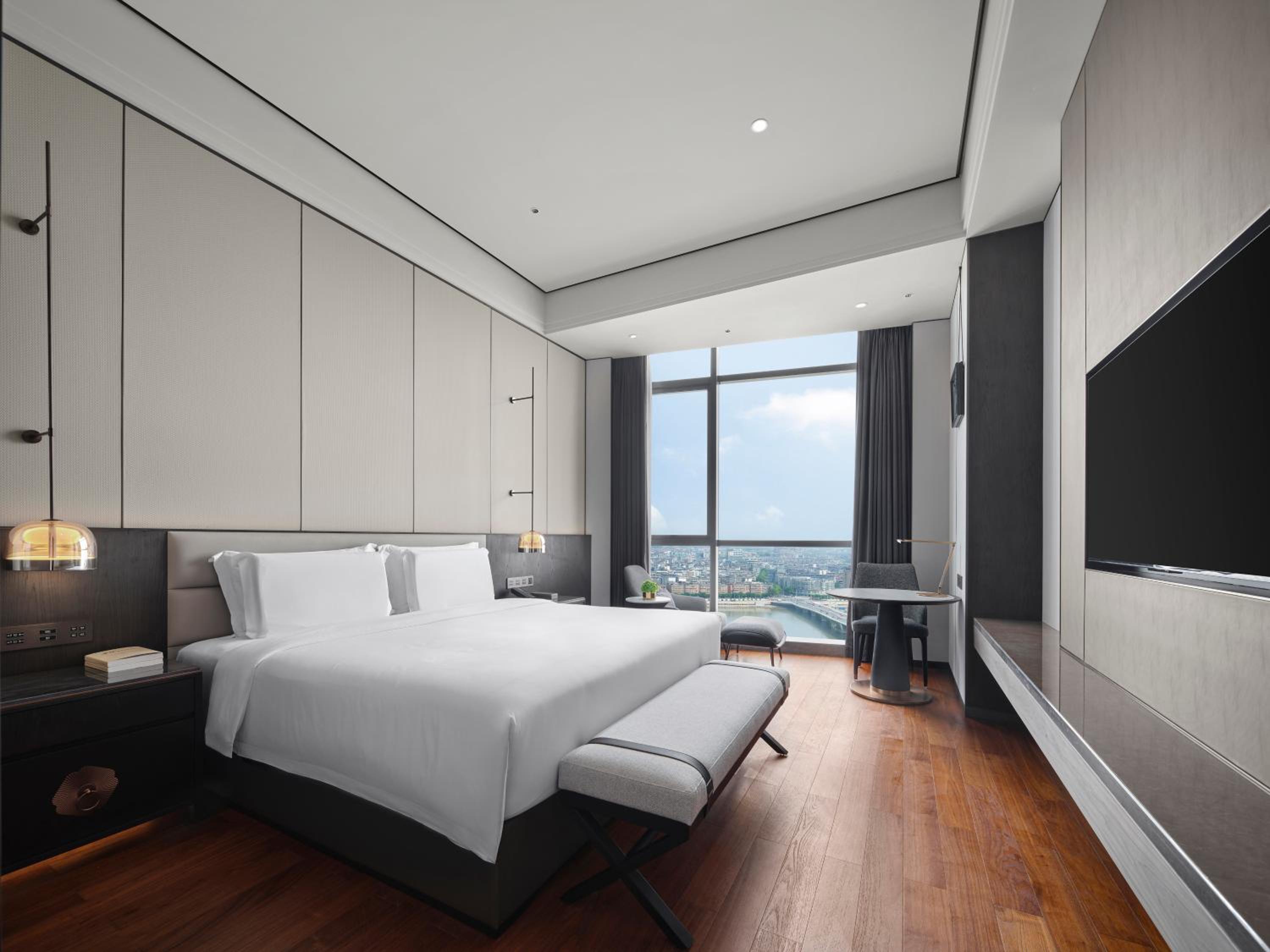 King Room with Lake View photo 1