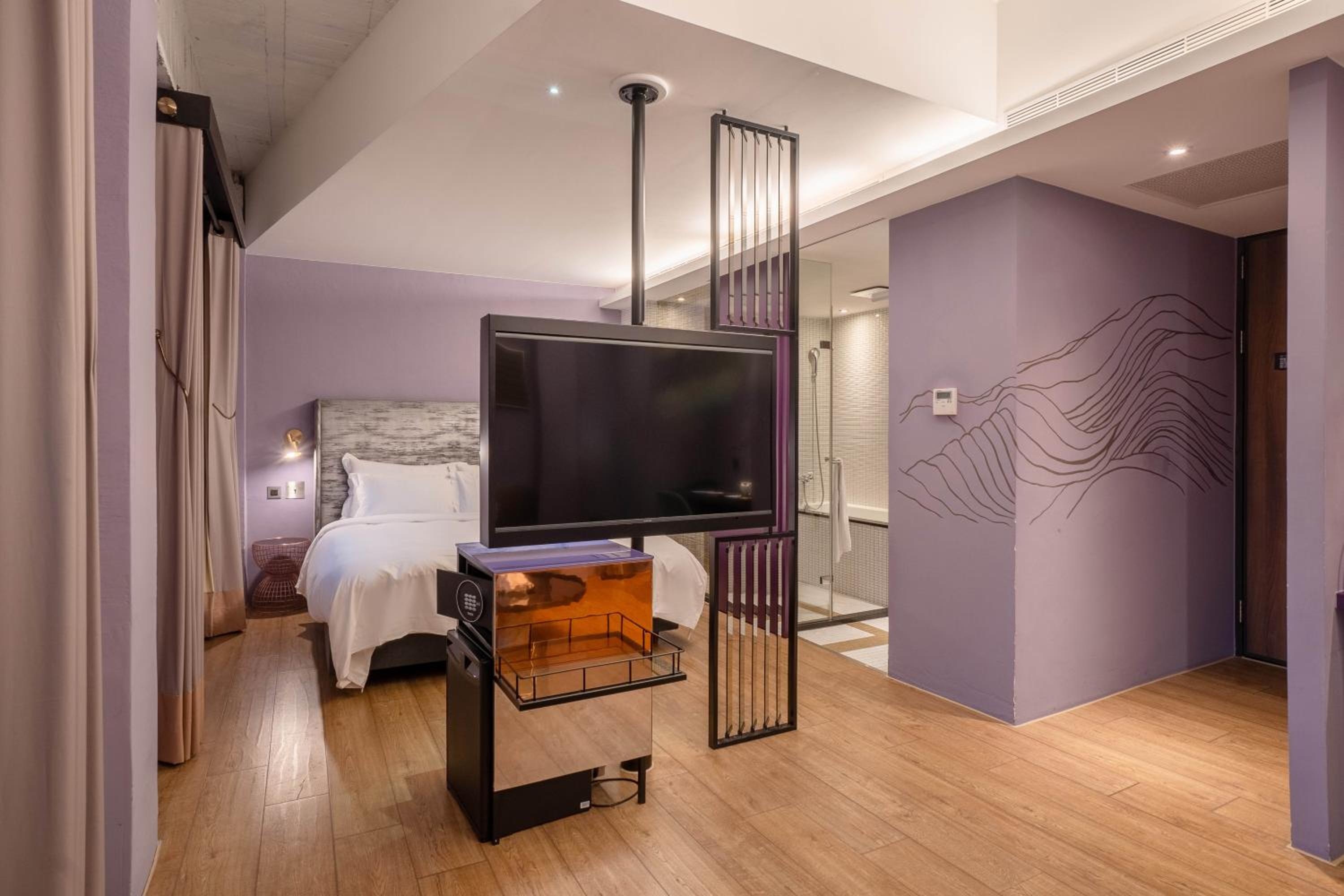 Deluxe Double Suite