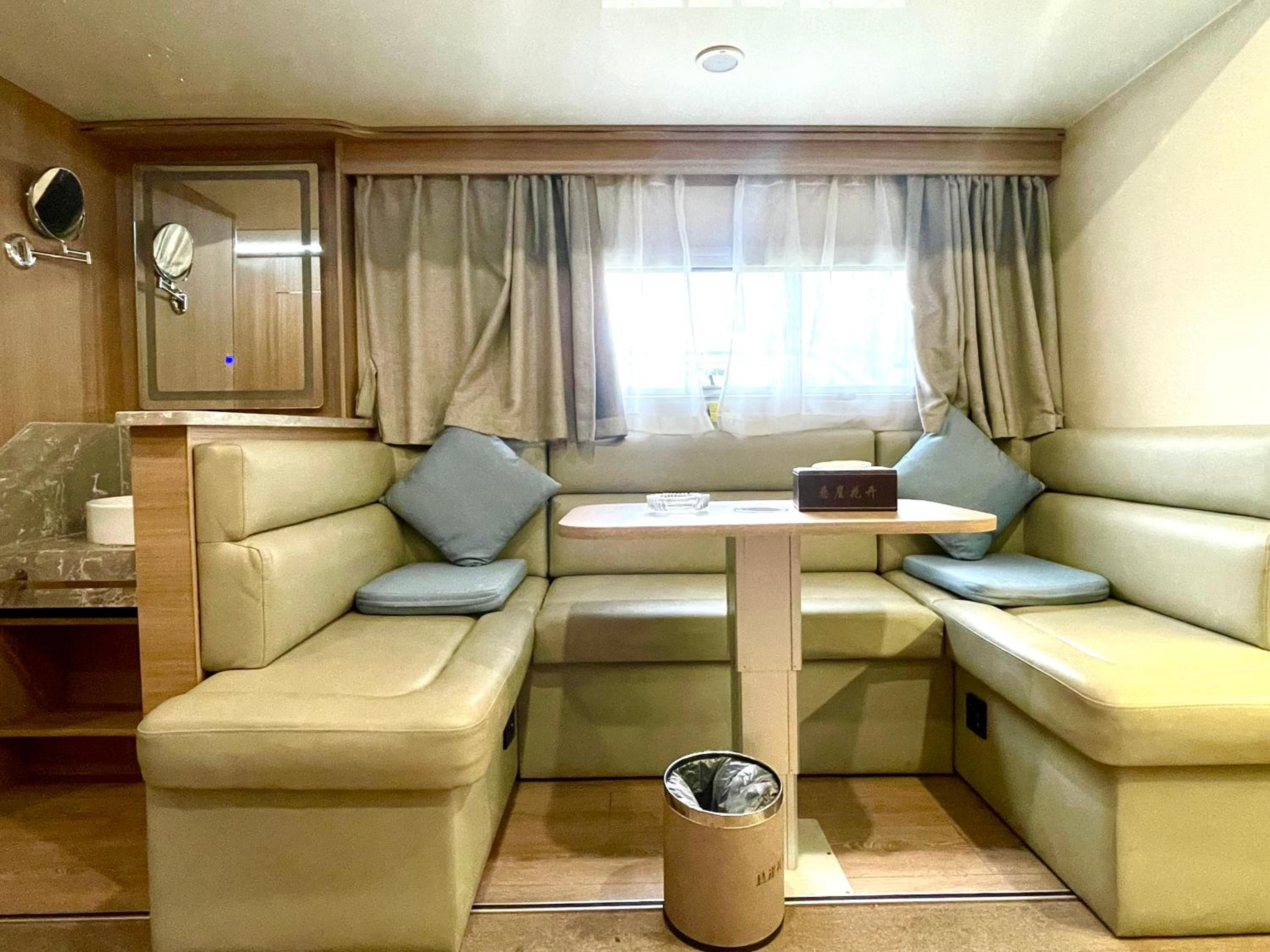Suite With River View photo 2