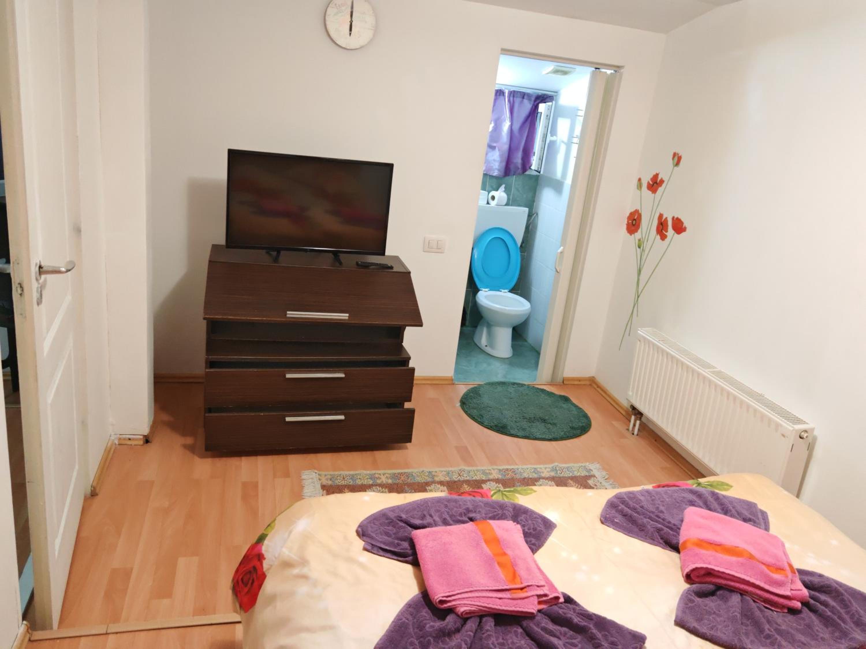 Quadruple Room - Photo 7