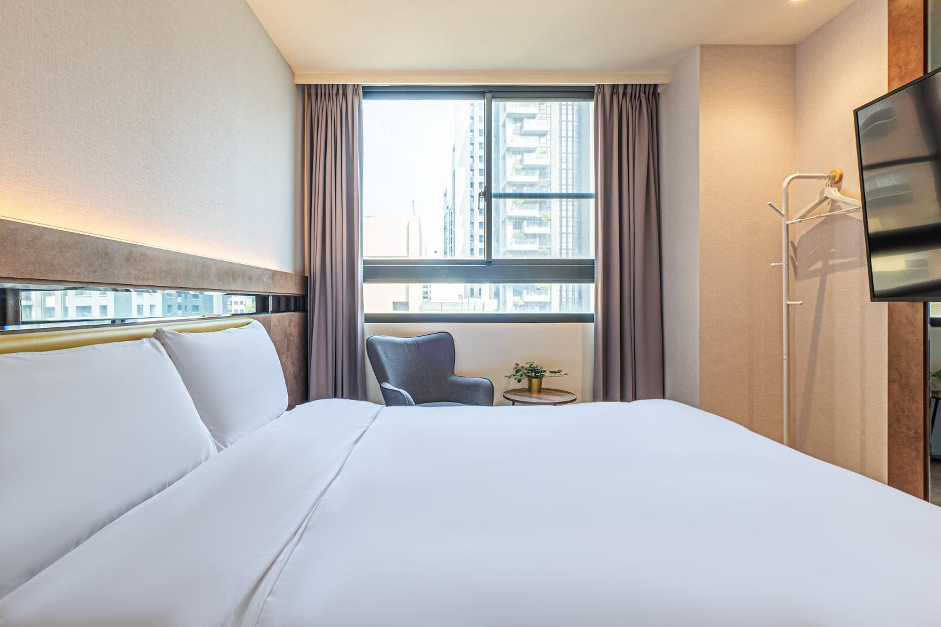 Standard Double Room - Photo 2