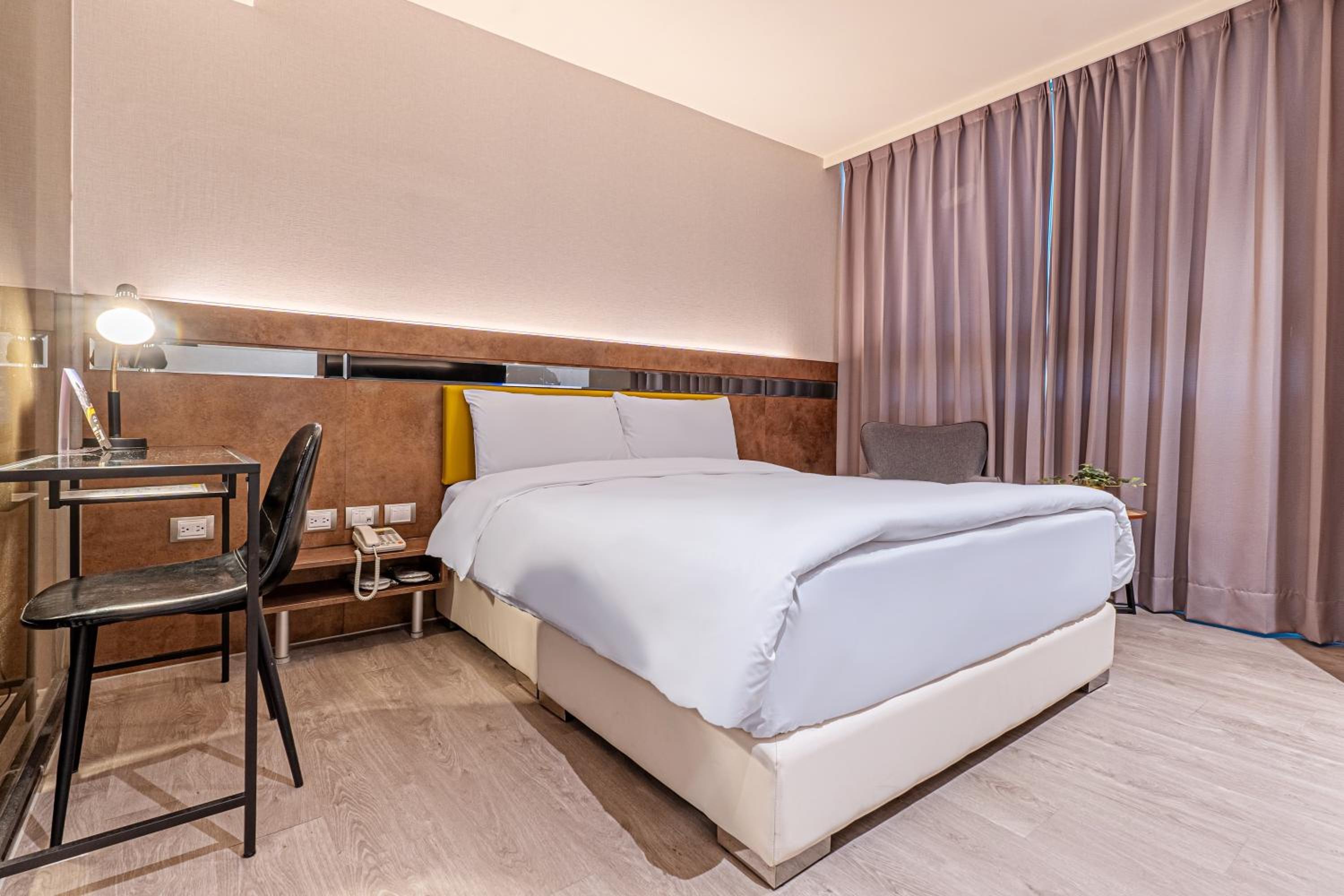 Standard Double Room - Photo 6