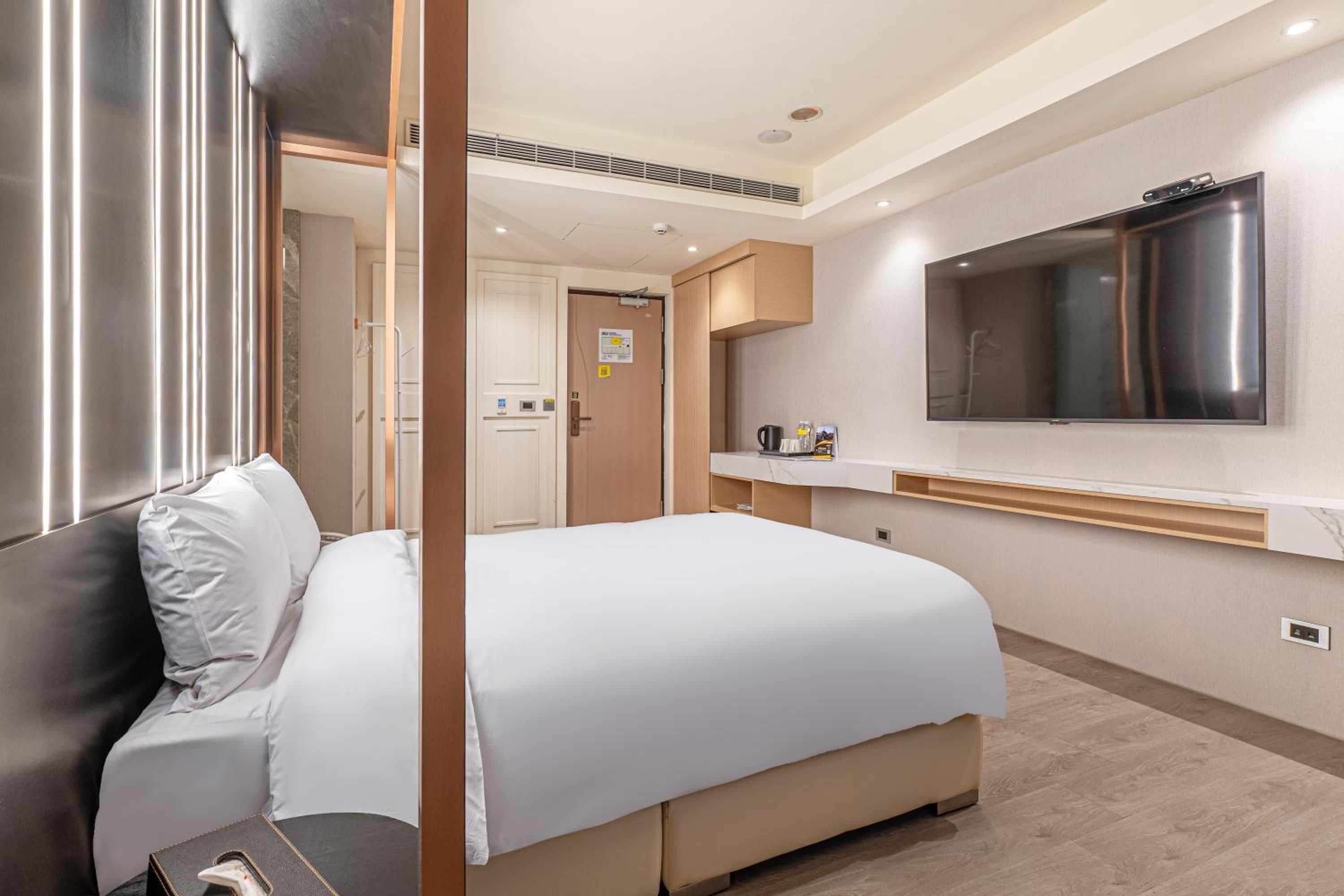 Deluxe Double Room - Photo 2