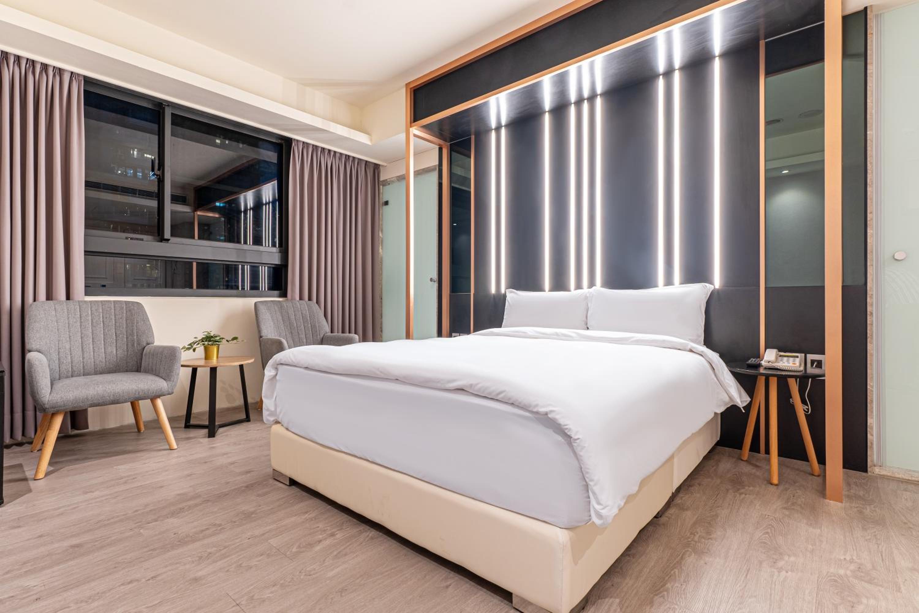 Deluxe Double Room - Photo 7