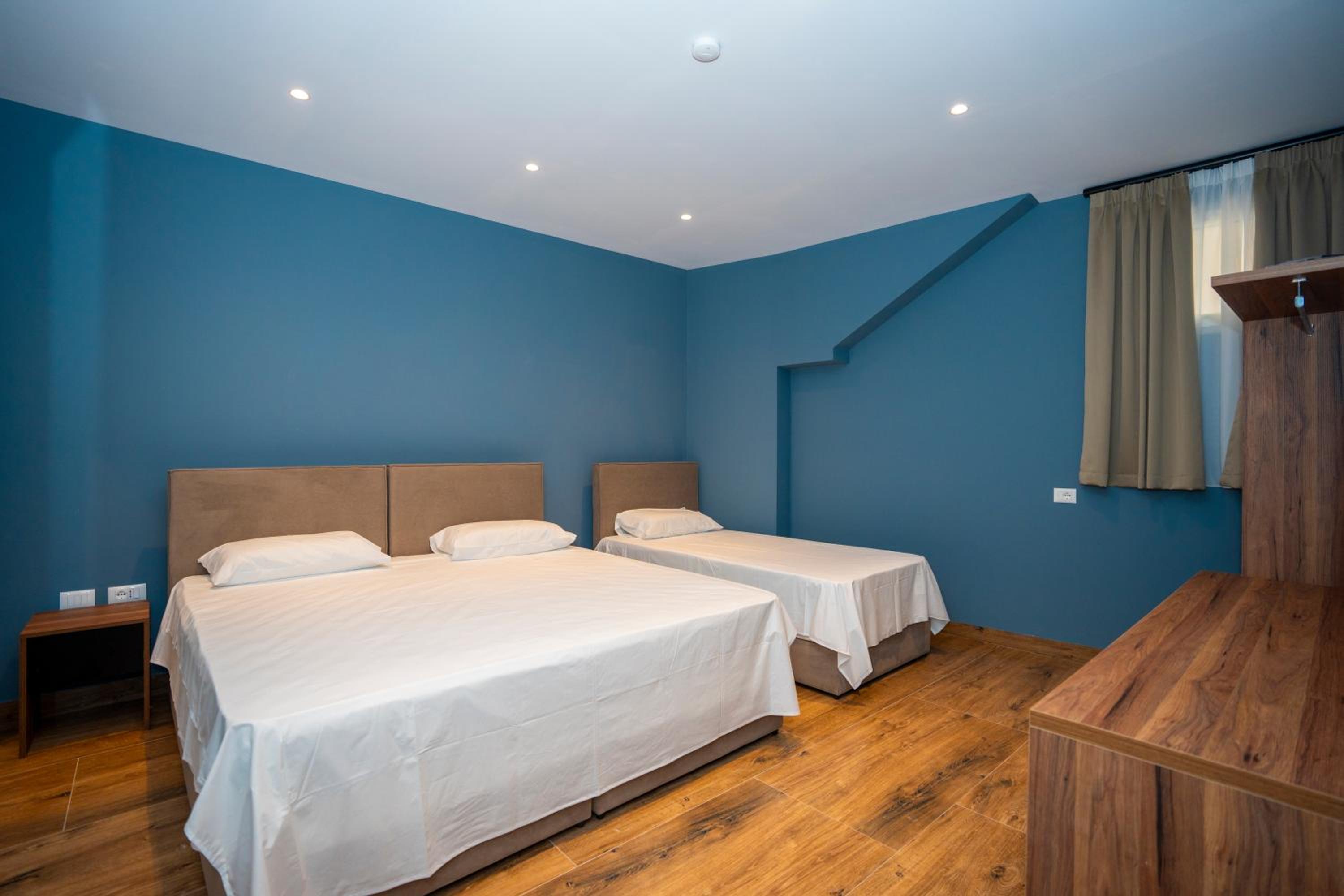 Triple Room with City View