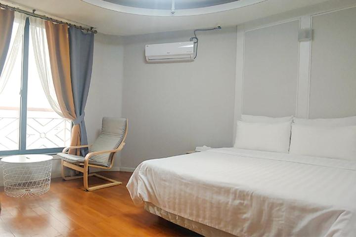 Standard Double Room photo 2