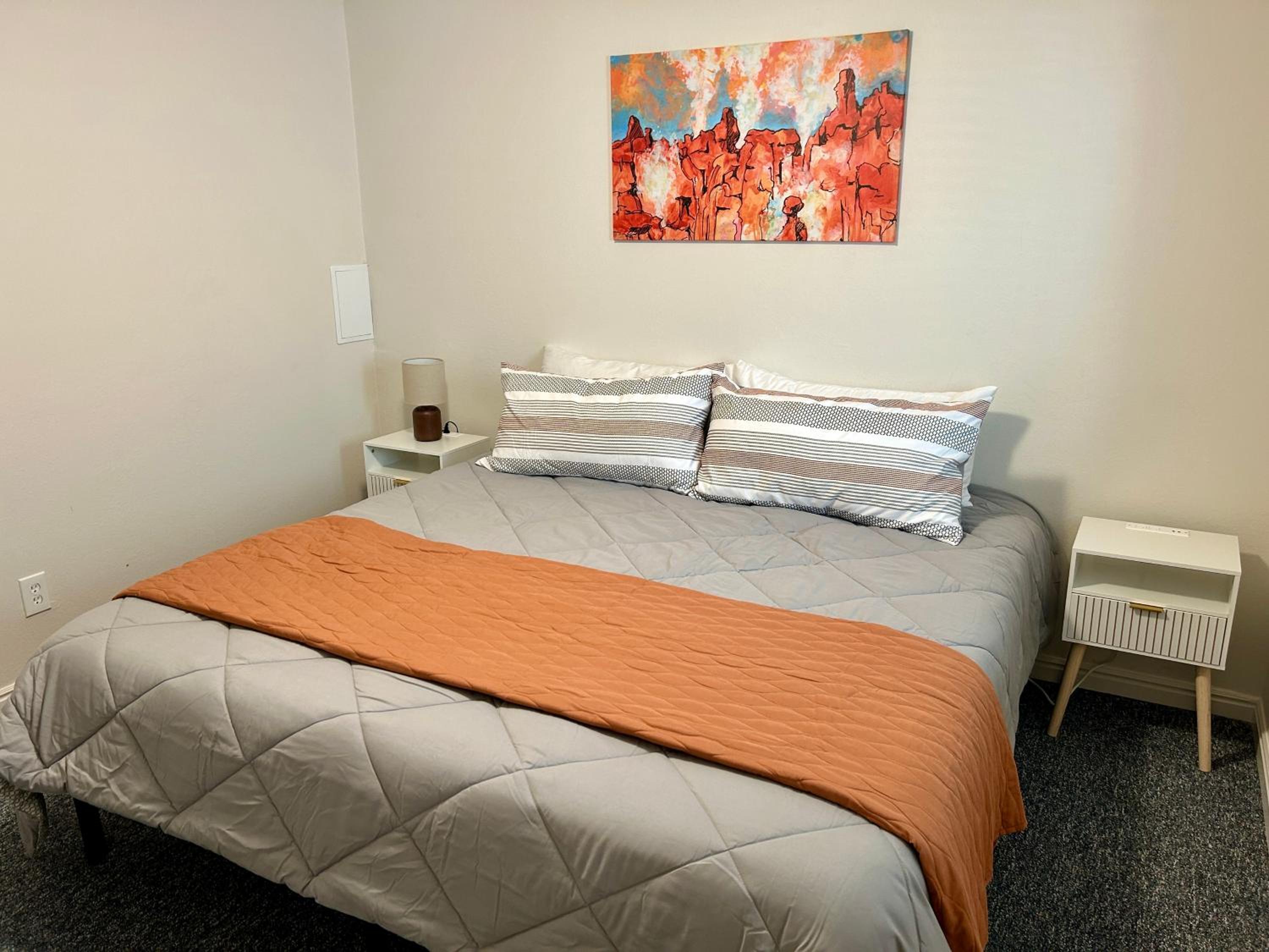 Three-Bedroom Apartment photo 2