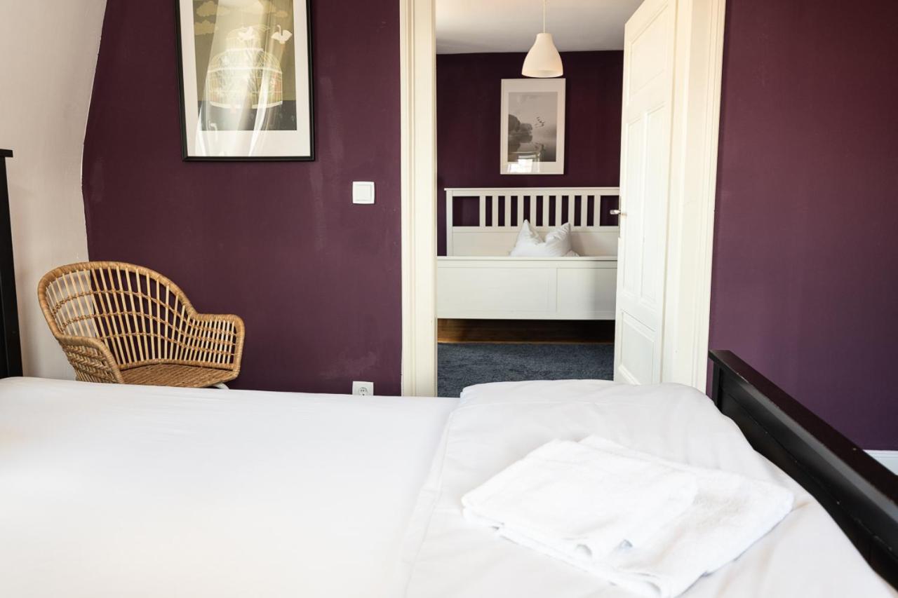 Two-Bedroom Apartment - Photo 3