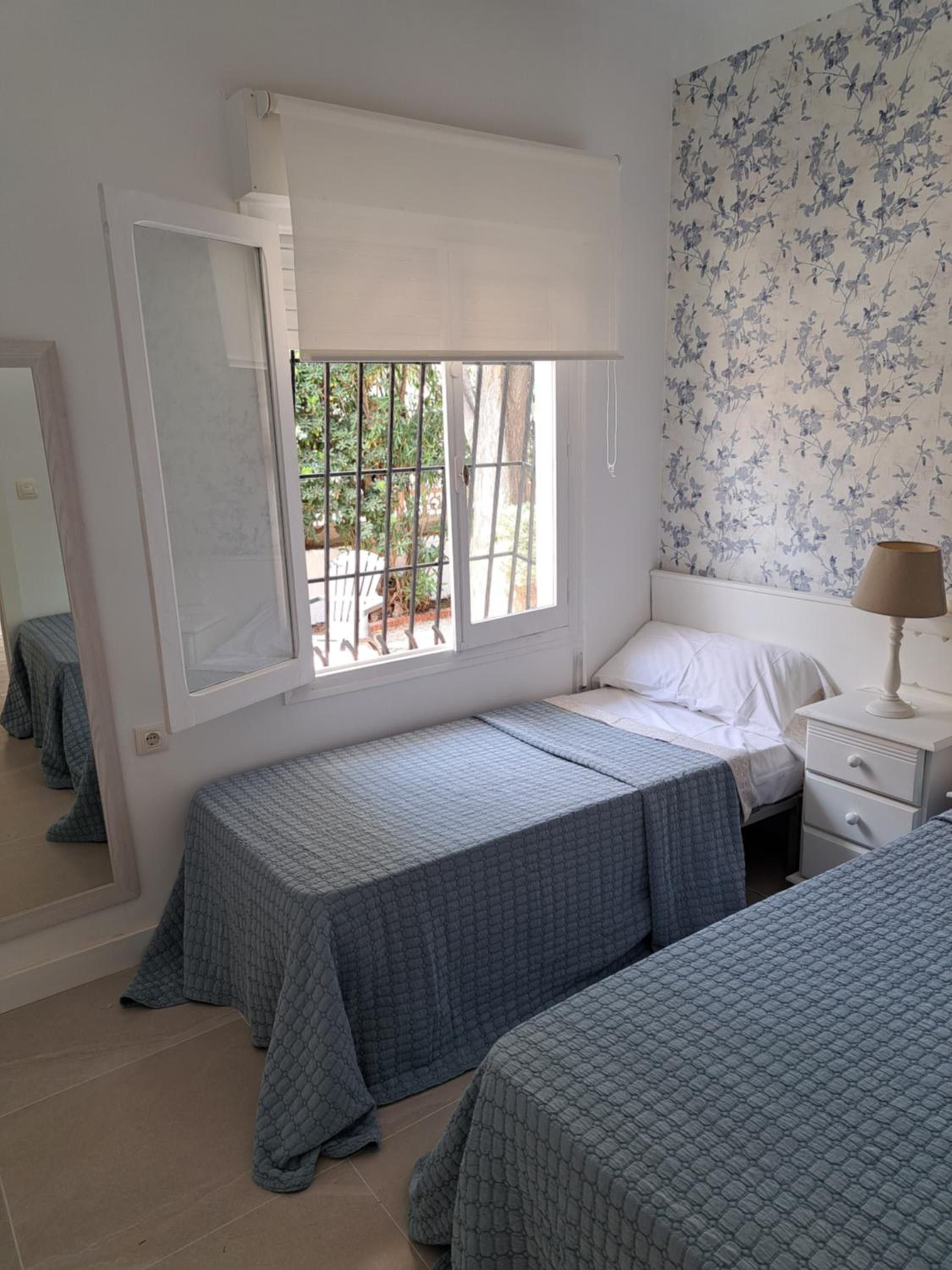 Casa de cuatro habitaciones