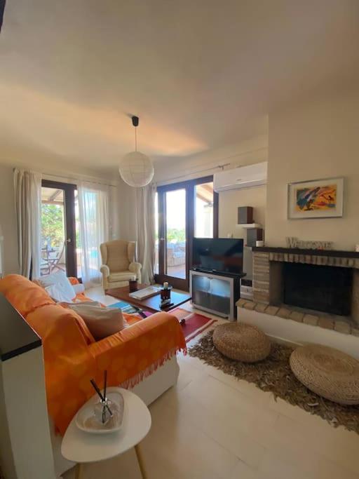 Villa photo 1
