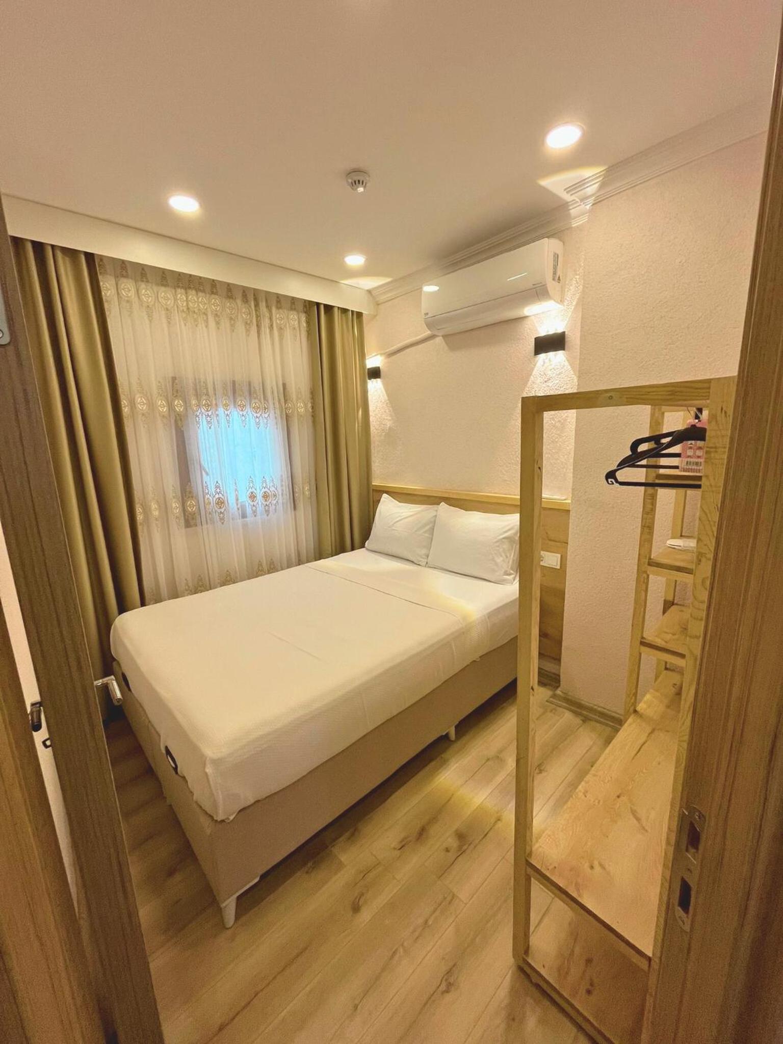 One-Bedroom Family Apartment photo 1